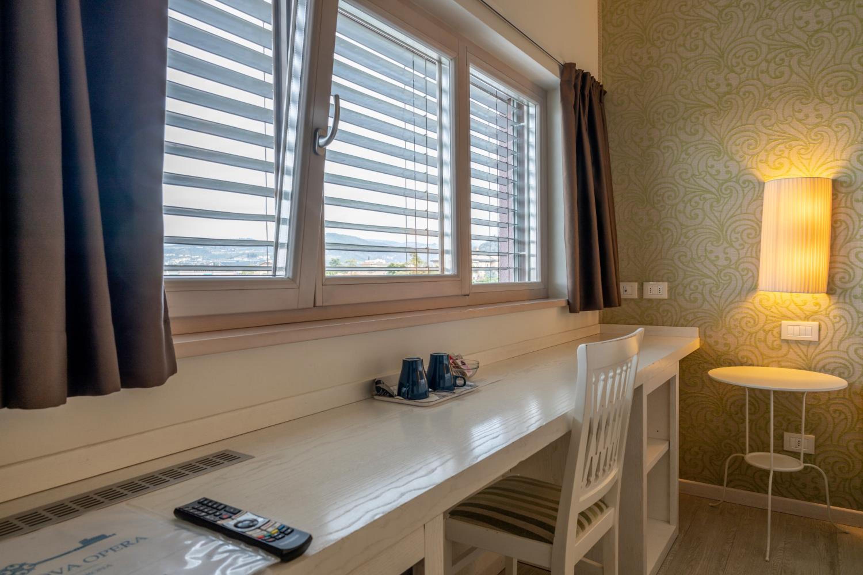Nuova Opera Rooms & Apartments