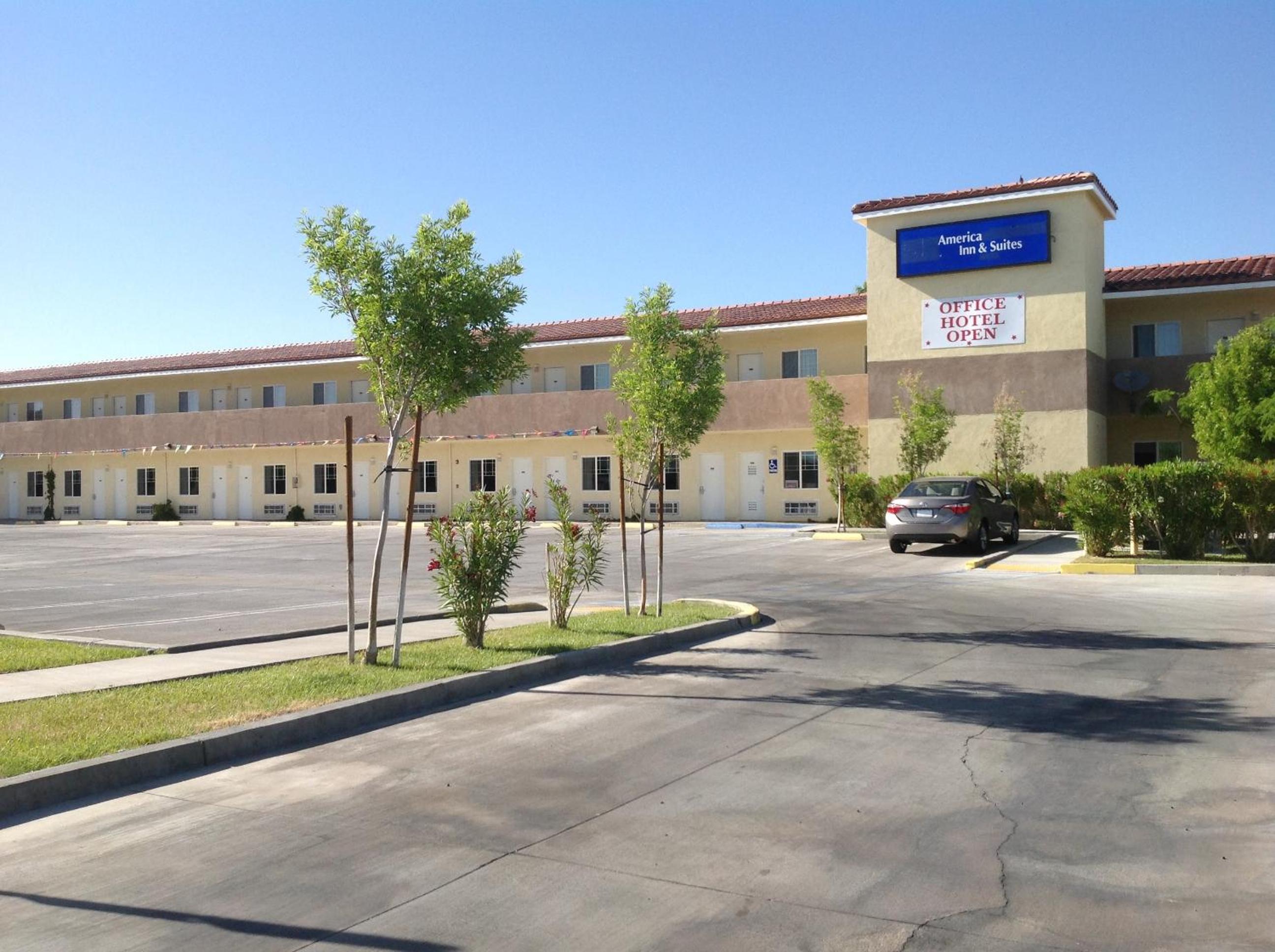 Ridgecrest Vacations - America Inn  Suites - Property Image 1