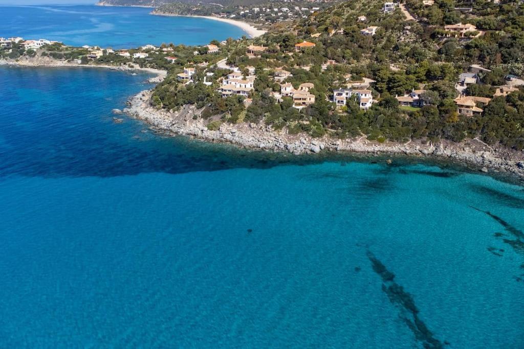 Villa Ginepro, spaziosa, a 200 metri dal mare