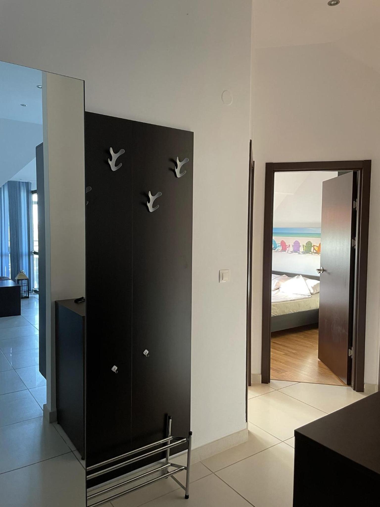 Stunning 2-Bed Apartment in sea resort Varna
