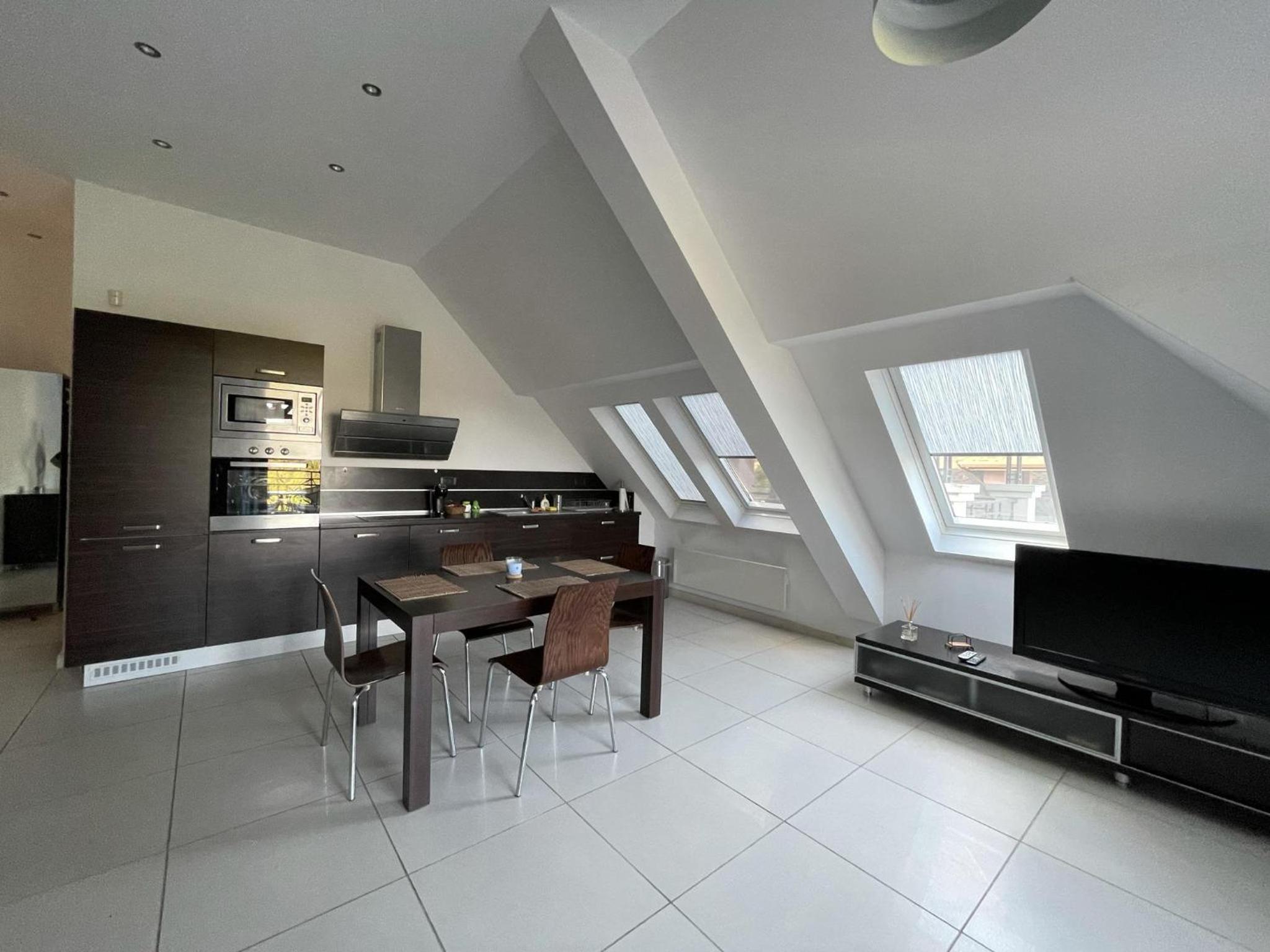 Stunning 2-Bed Apartment in sea resort Varna