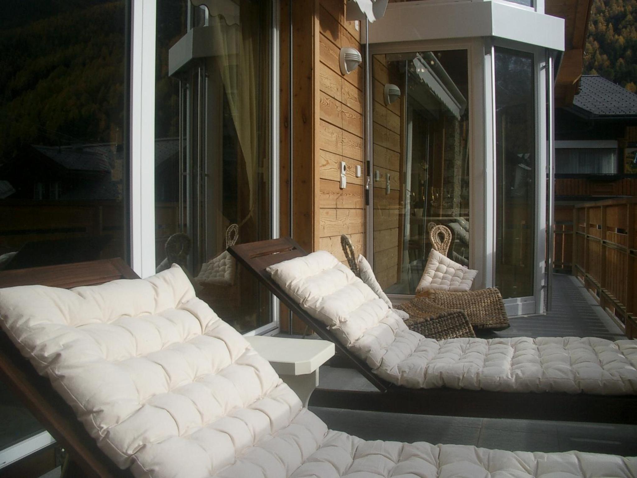 Chalet Sunshine view 4