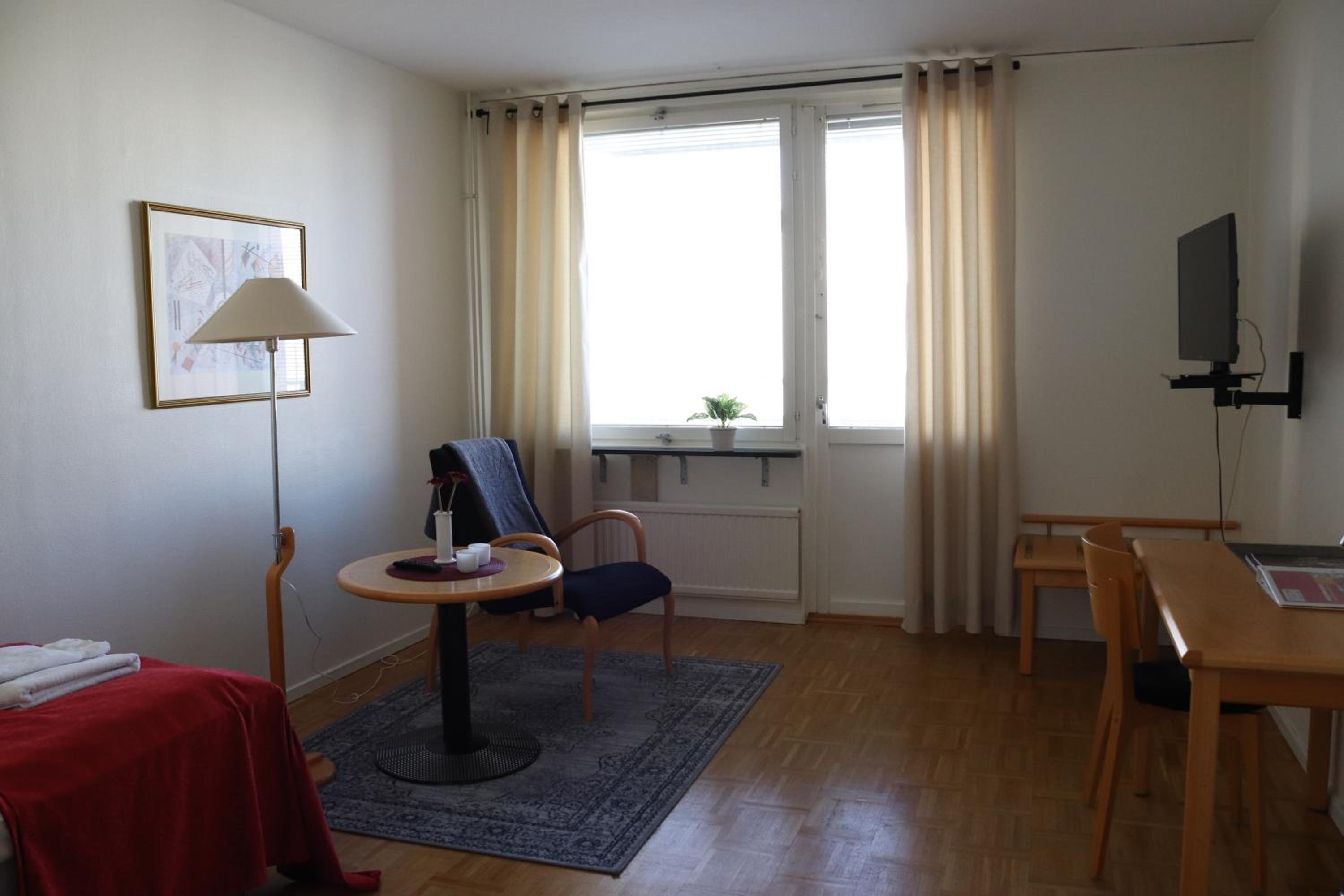 Photo 8