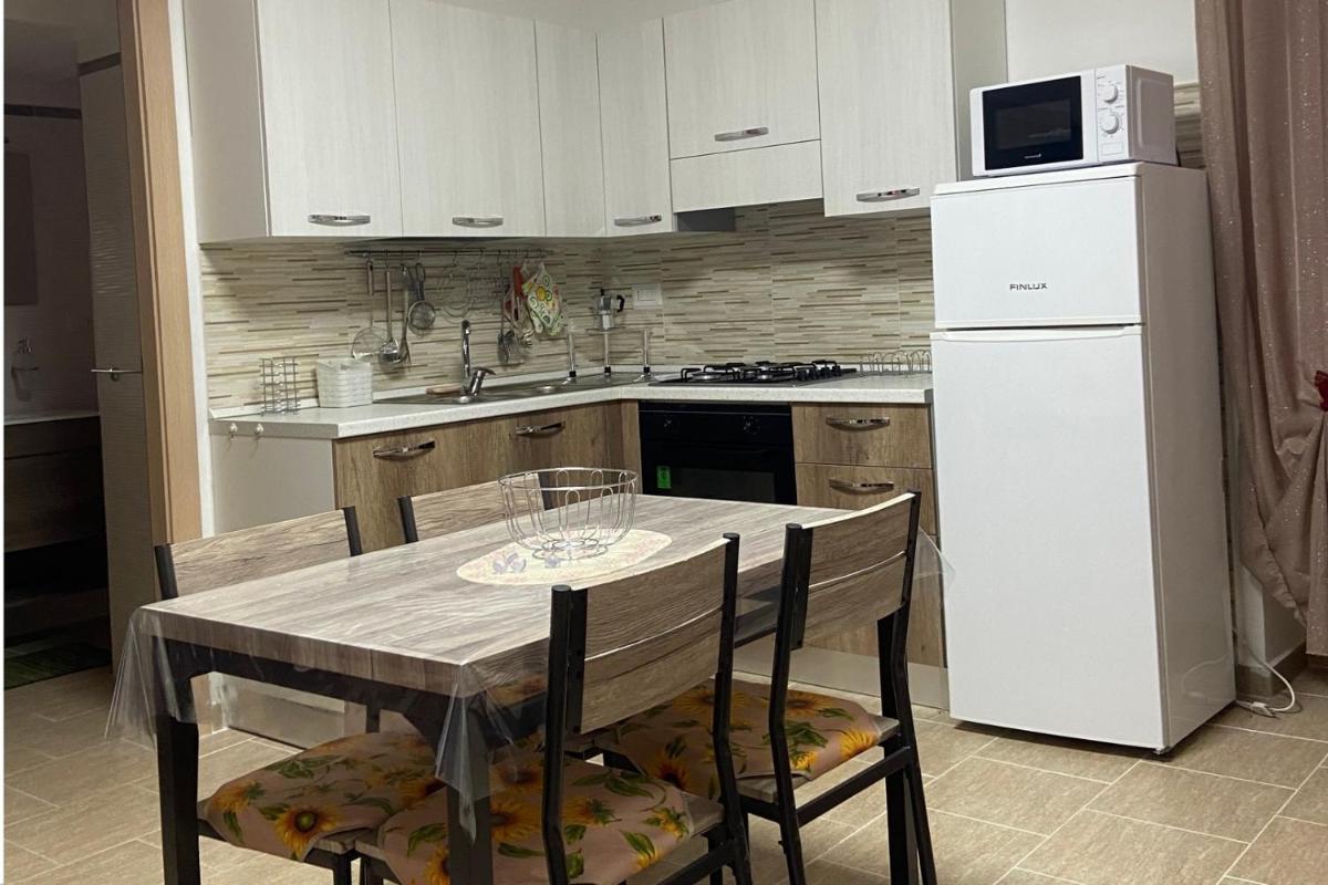 Cozy Apt In The Beautiful Marina - Happy Rentals view 5