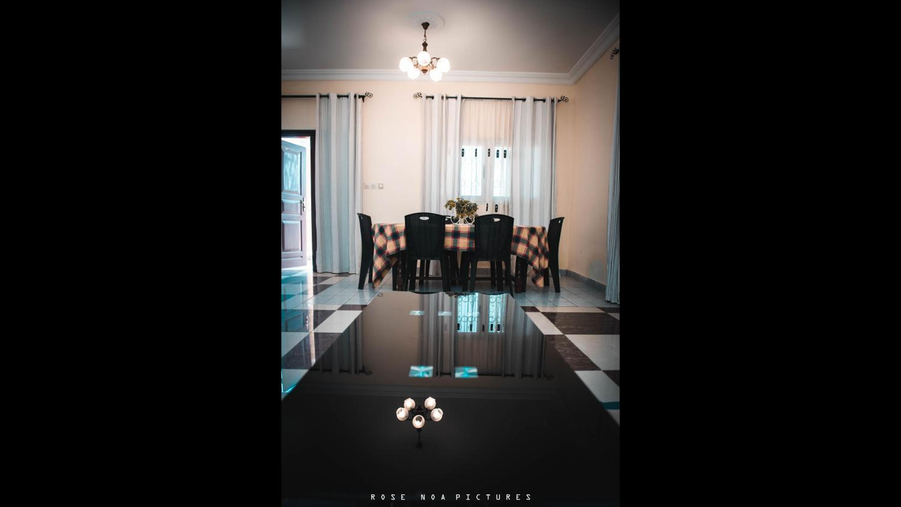 Odza, modern apartment, 3 bedrooms, private parking