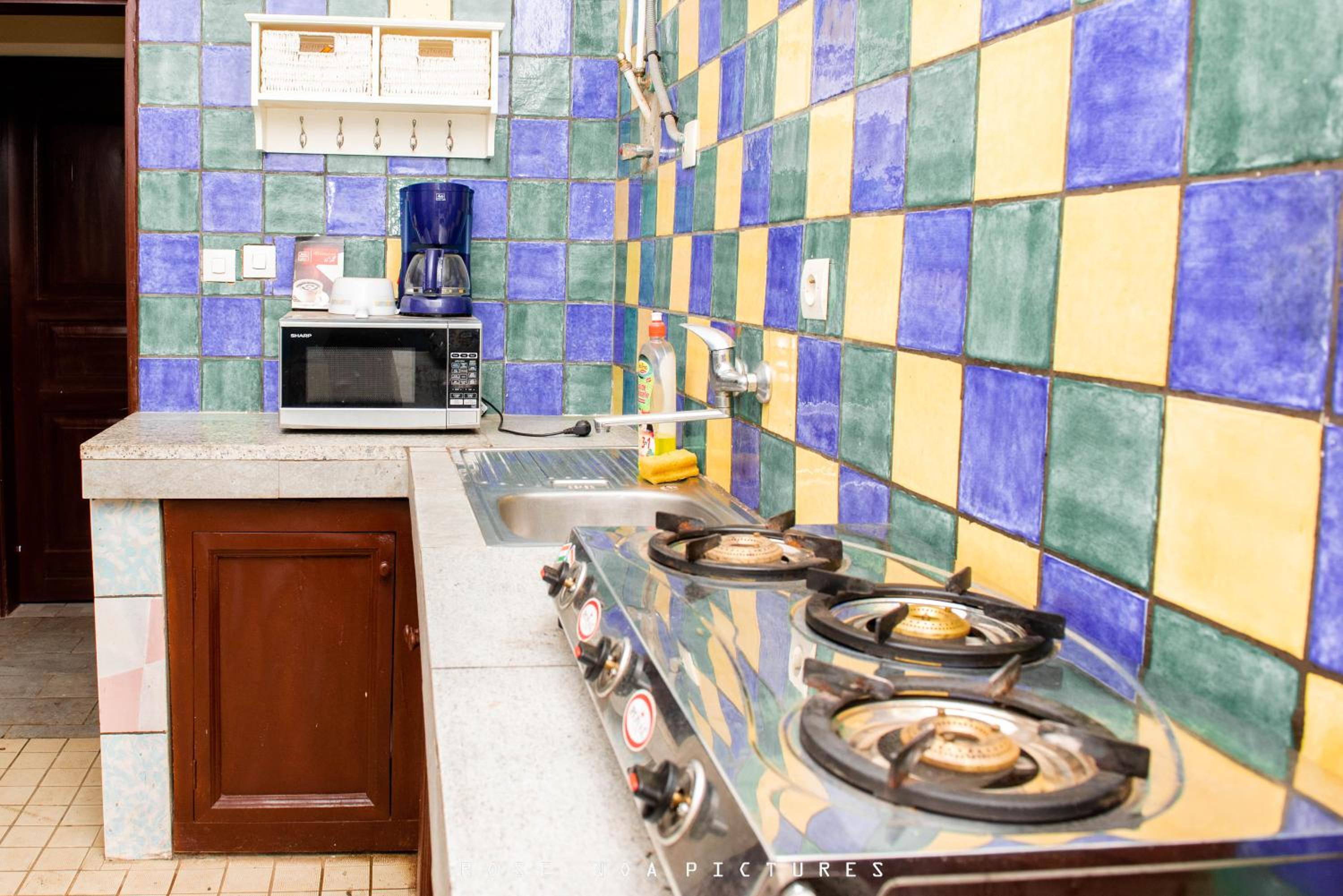Odza, modern apartment, 3 bedrooms, private parking