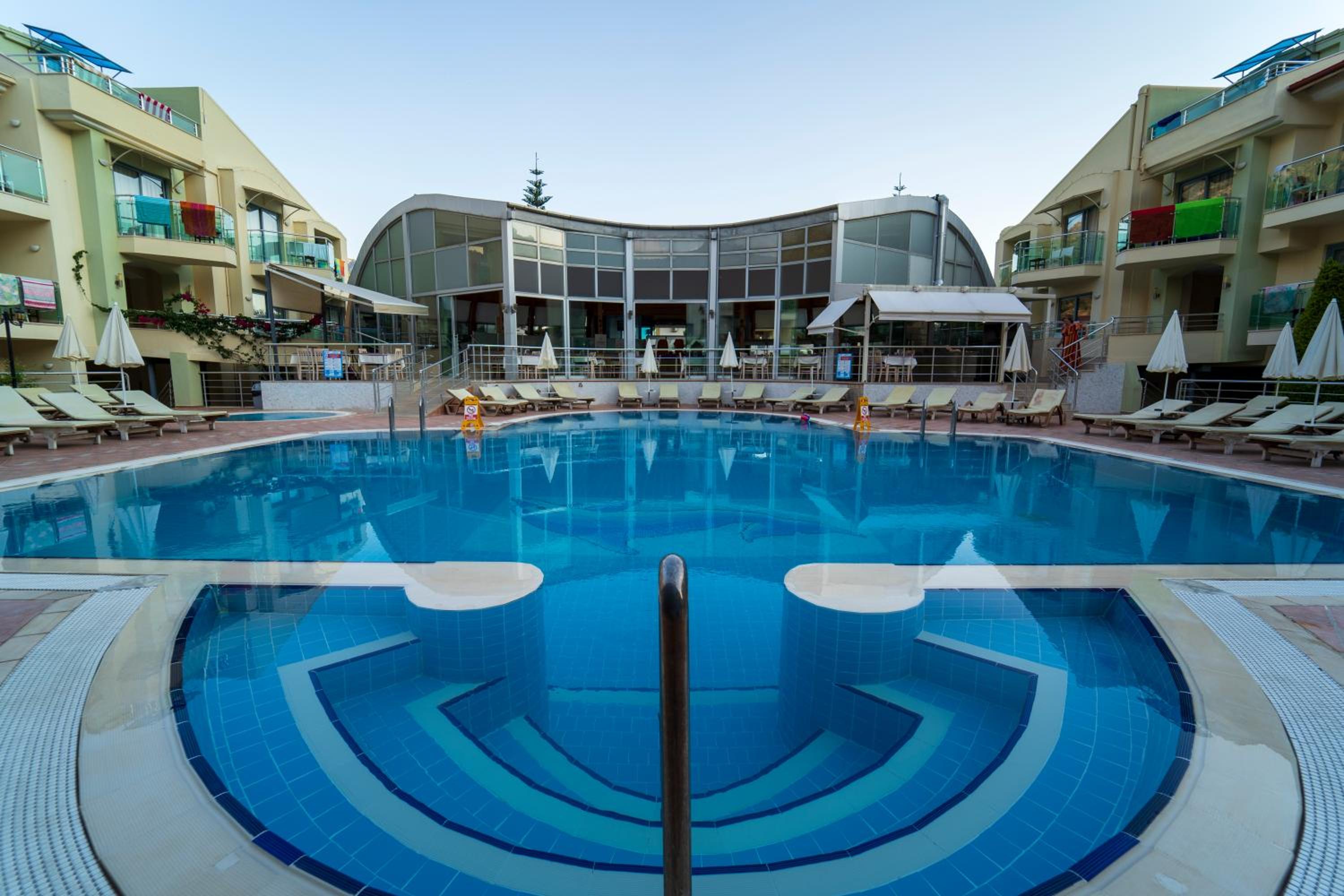 Belcehan Hotel