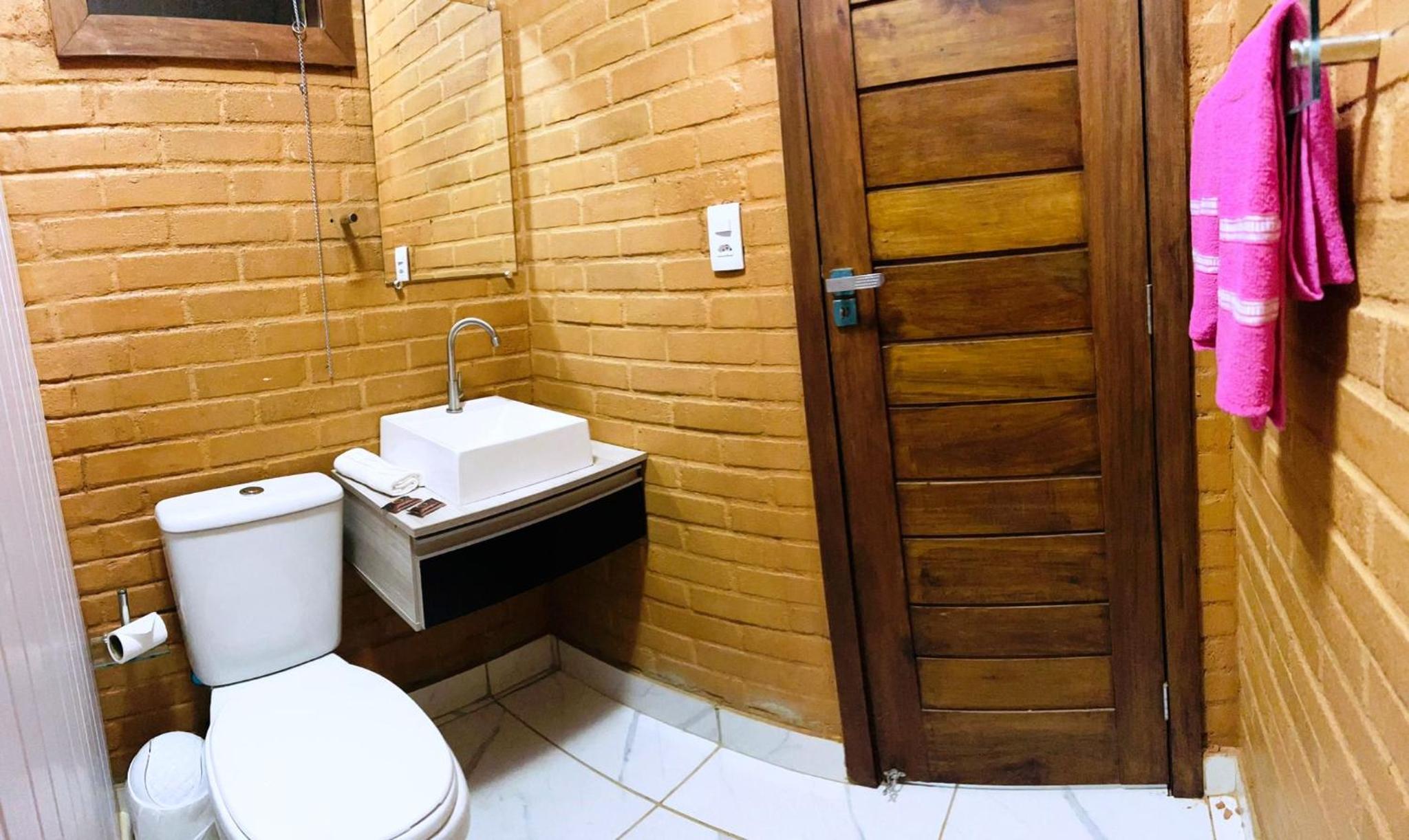 Suite 2 ambientes AR na área central para 2 ou 3 pessoas-202A