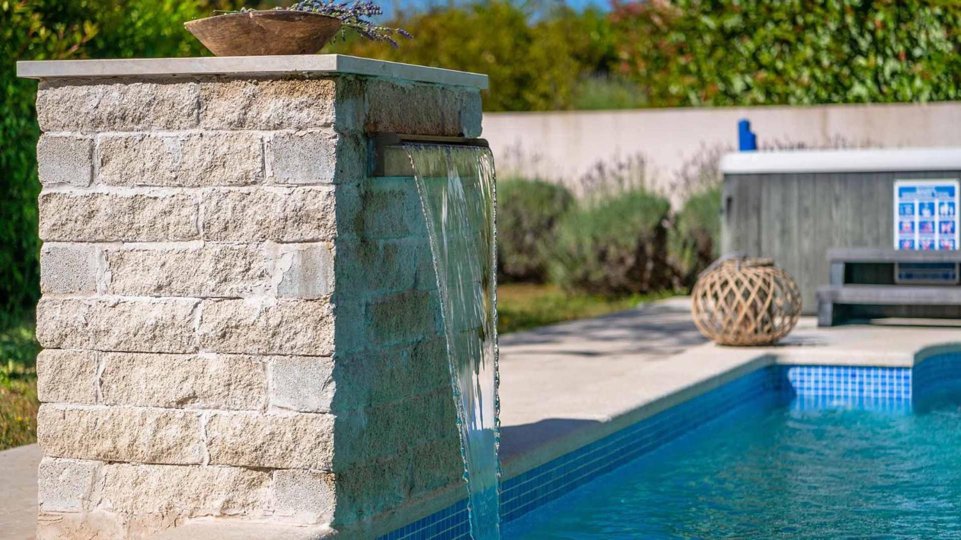 Modern villa with swimming pool in Rakalj view 4