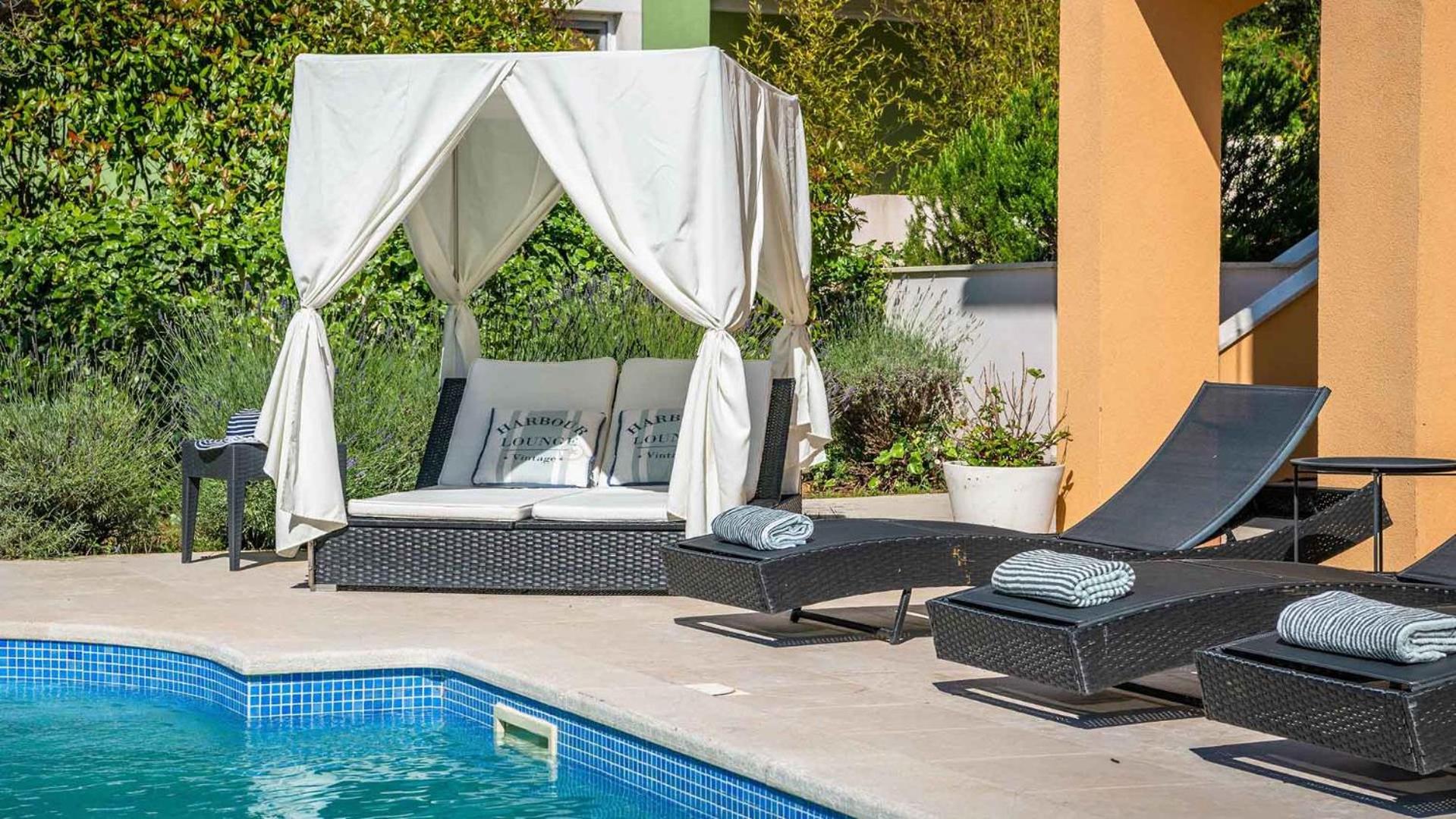 Modern villa with swimming pool in Rakalj view 3