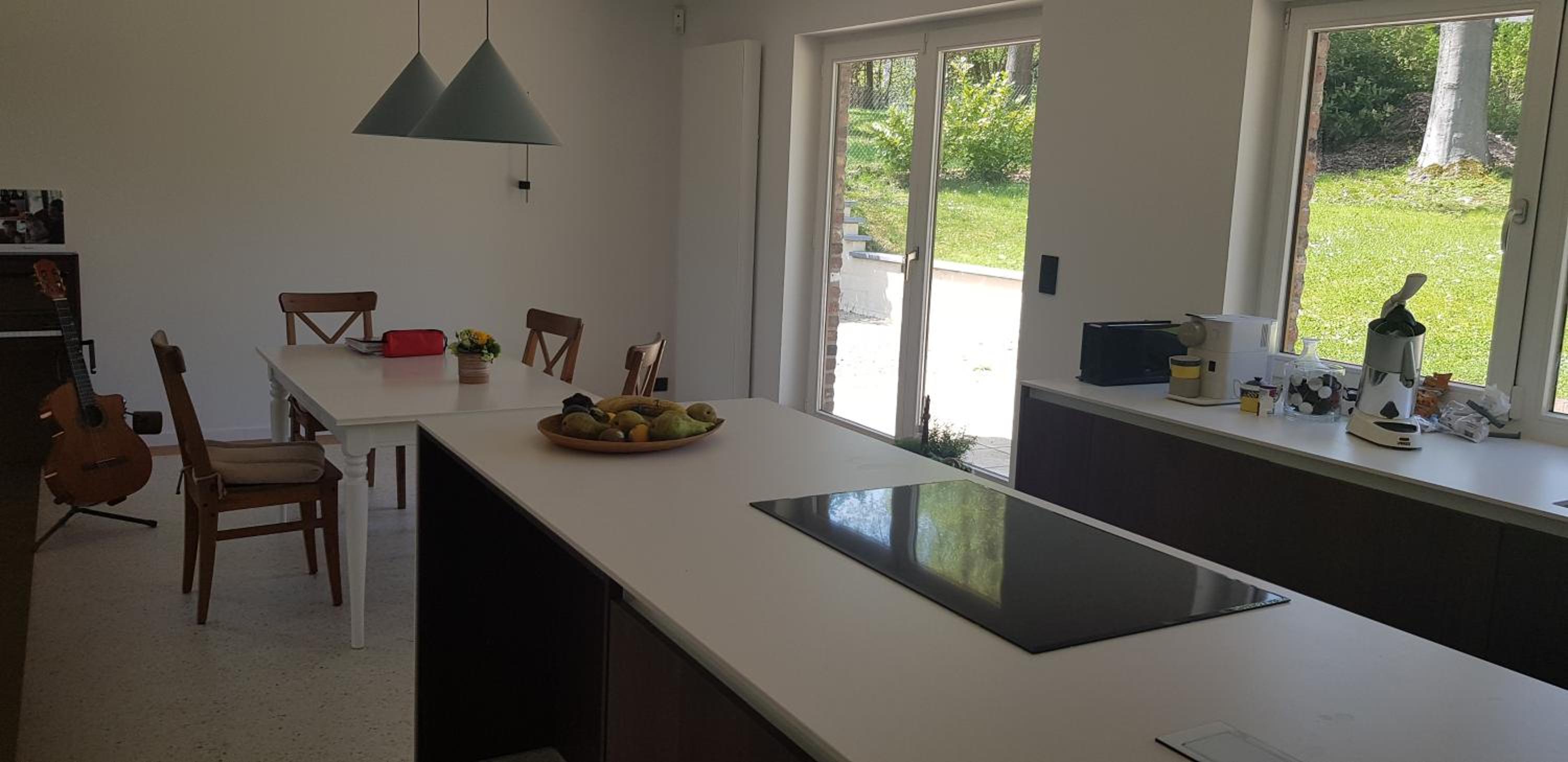 Très belle Villa 4 façades dans quartier vert et arboré - 5 kms de Namur
