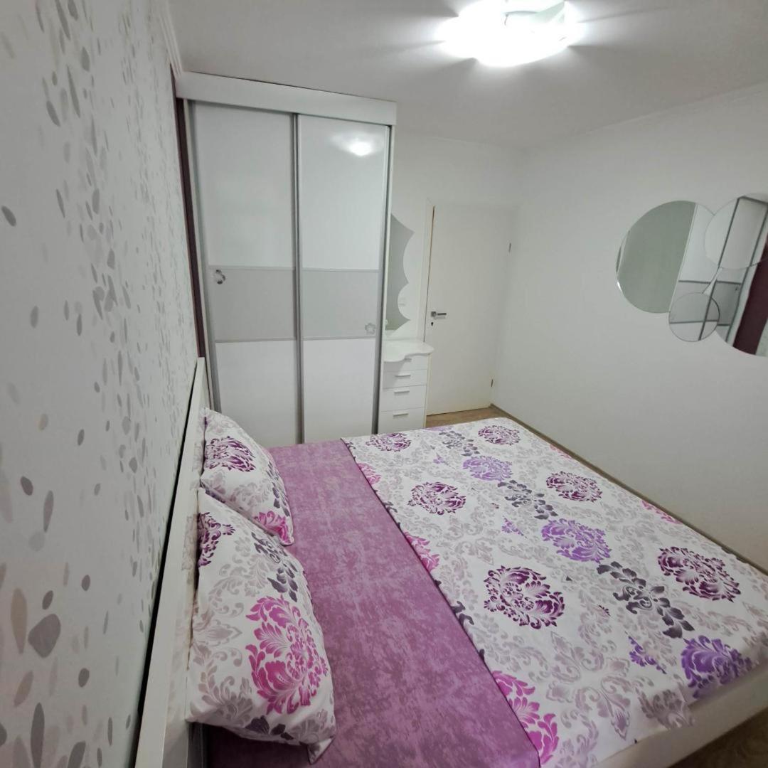 Jove Apartments
