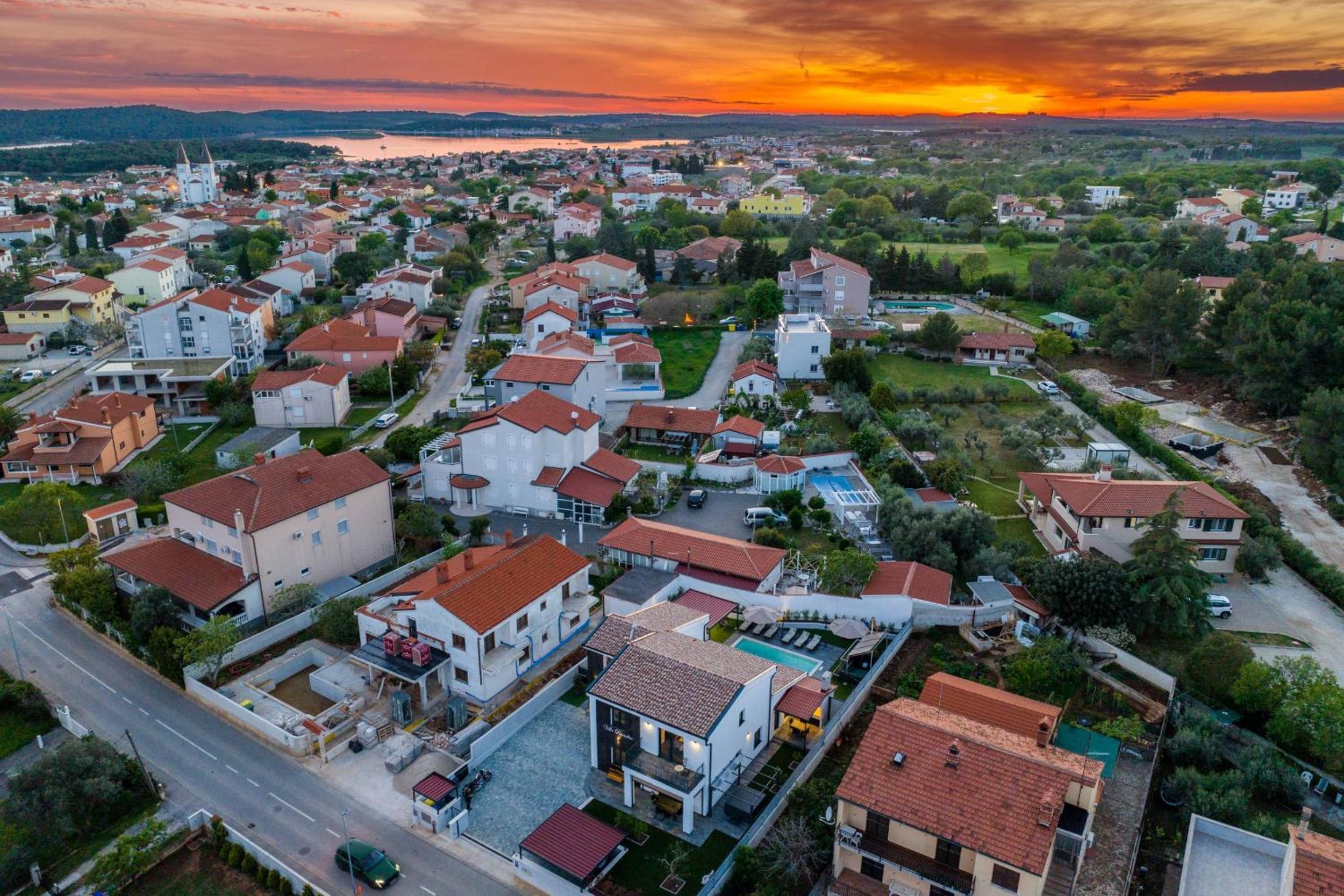 Hotel Villa Paradise - Image 1