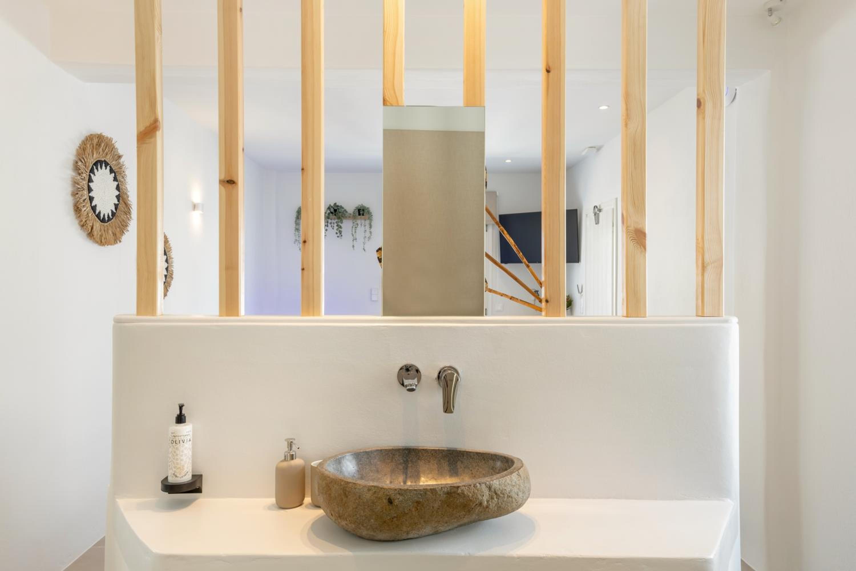 Utopia luxury apartments photo 3