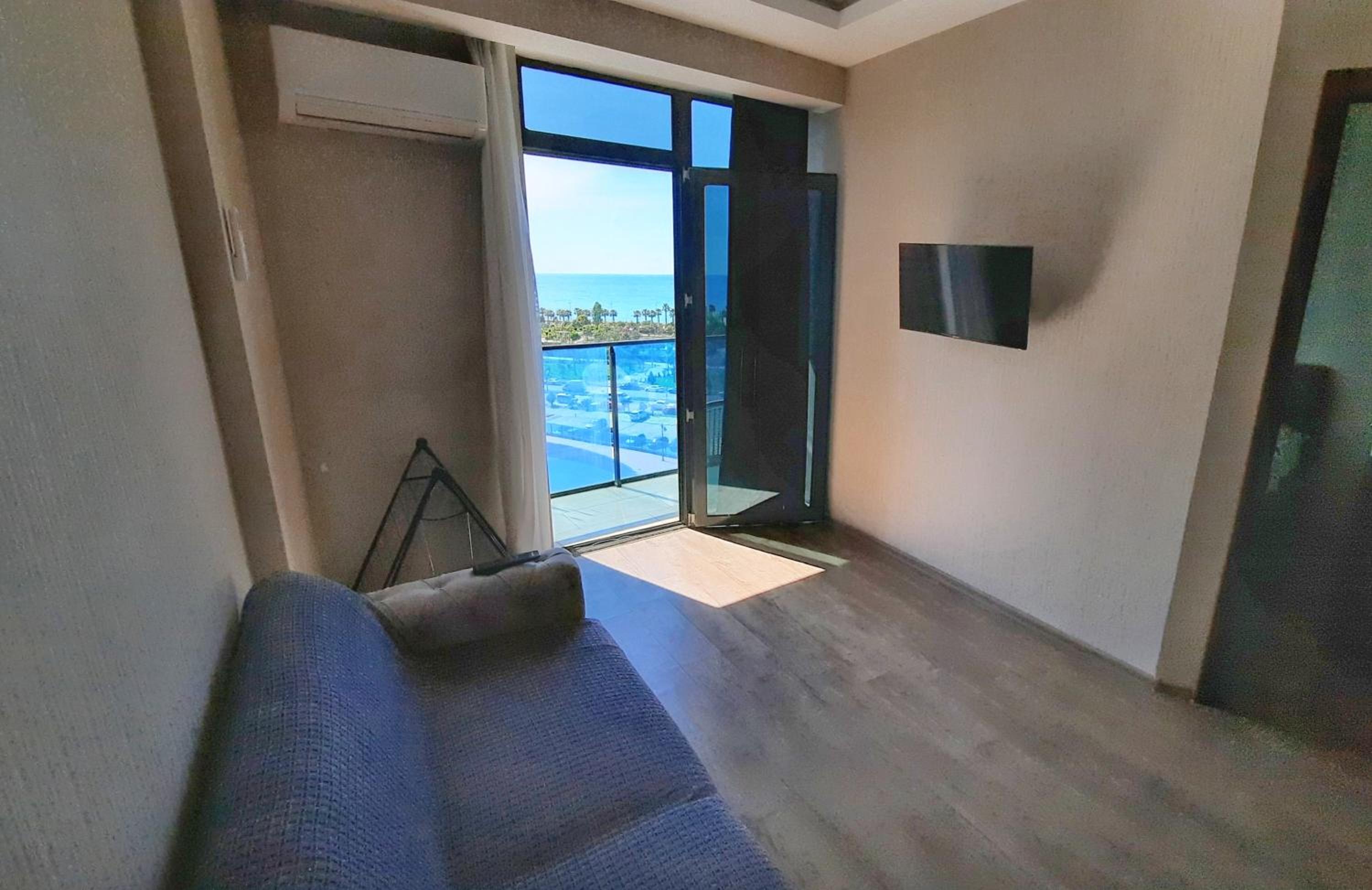 Sea View Metro City Apartment view 2