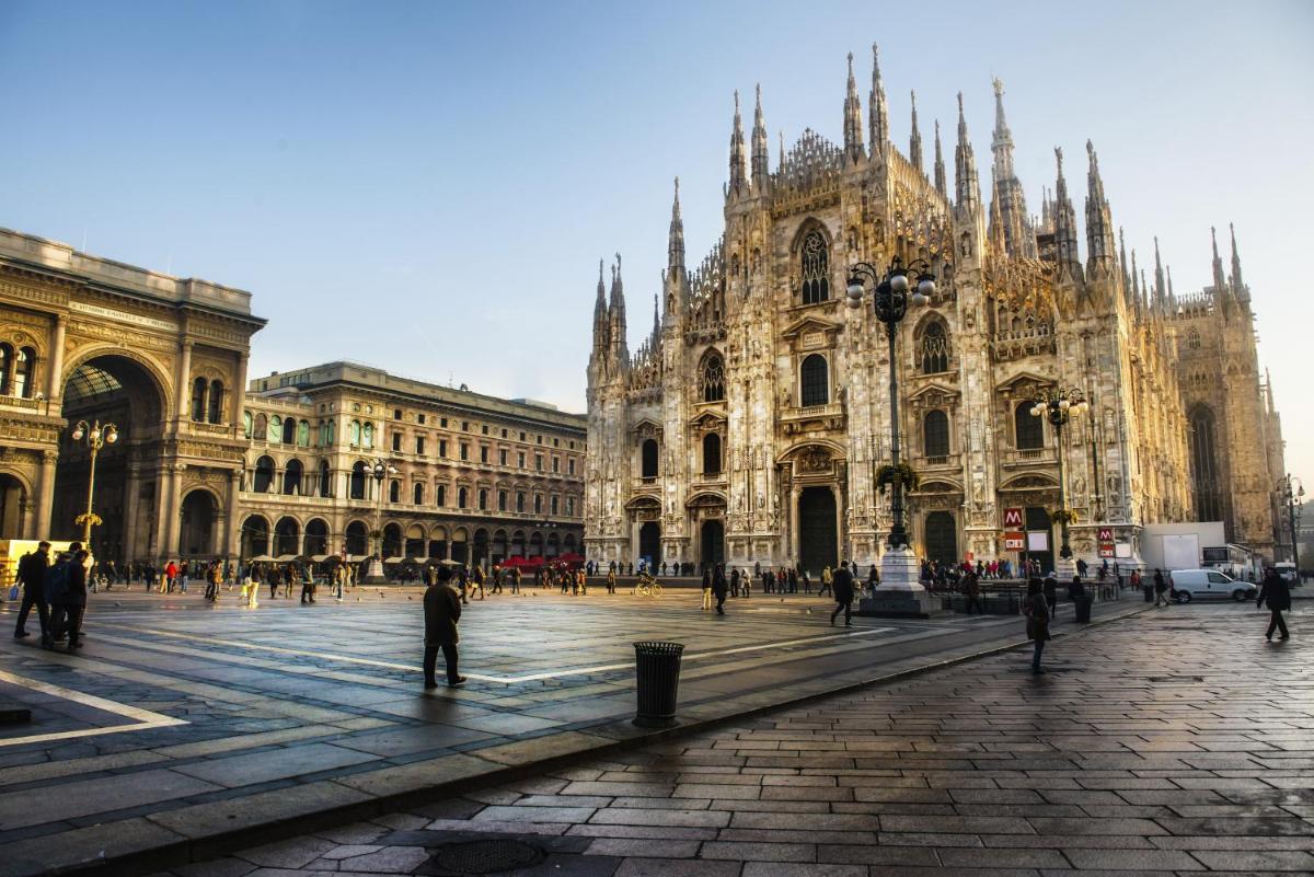 Duomo a 10 minuti - Self check In Metro a 3 minuti a piedi