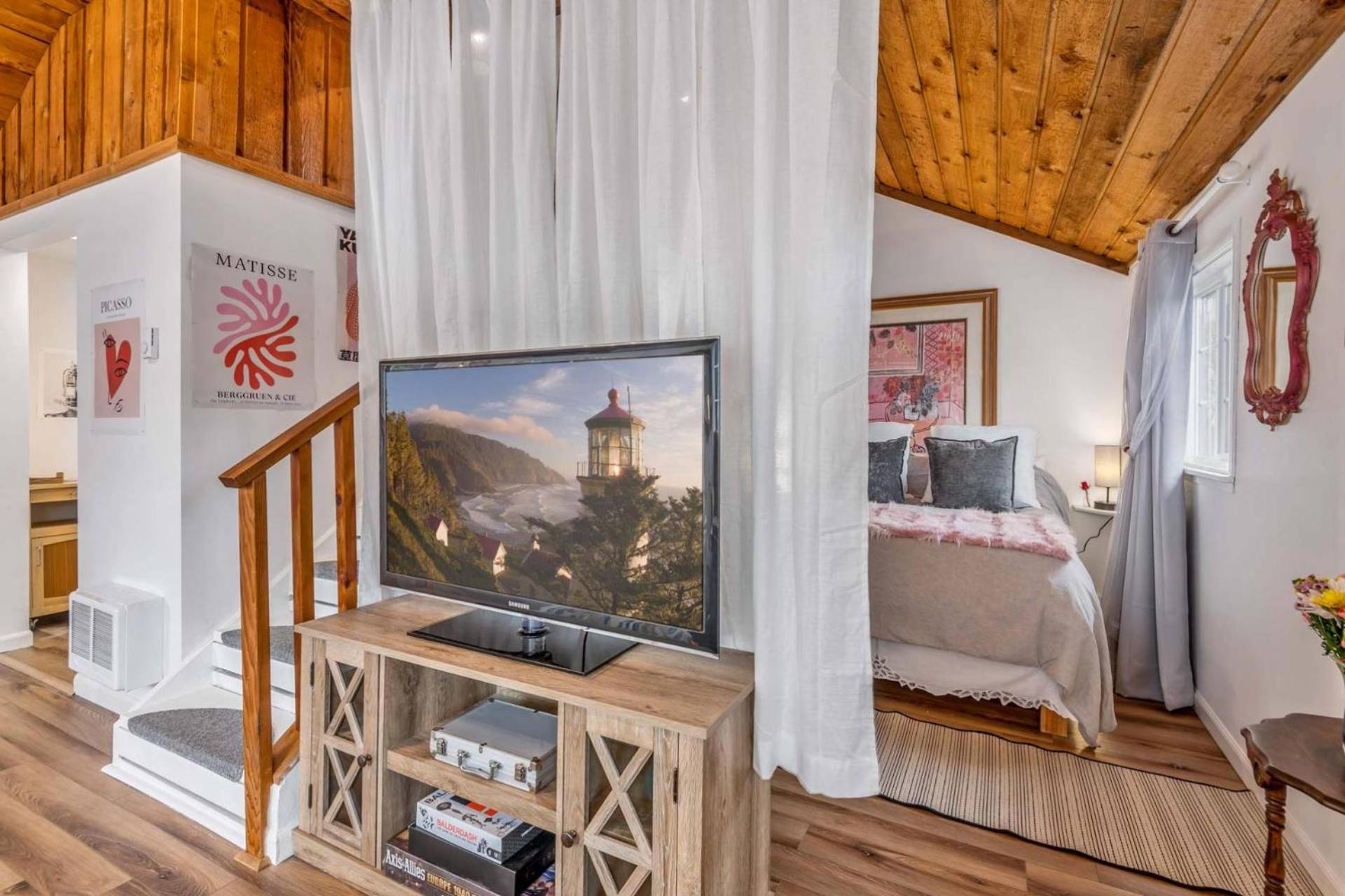 Chalet Rosé view 5