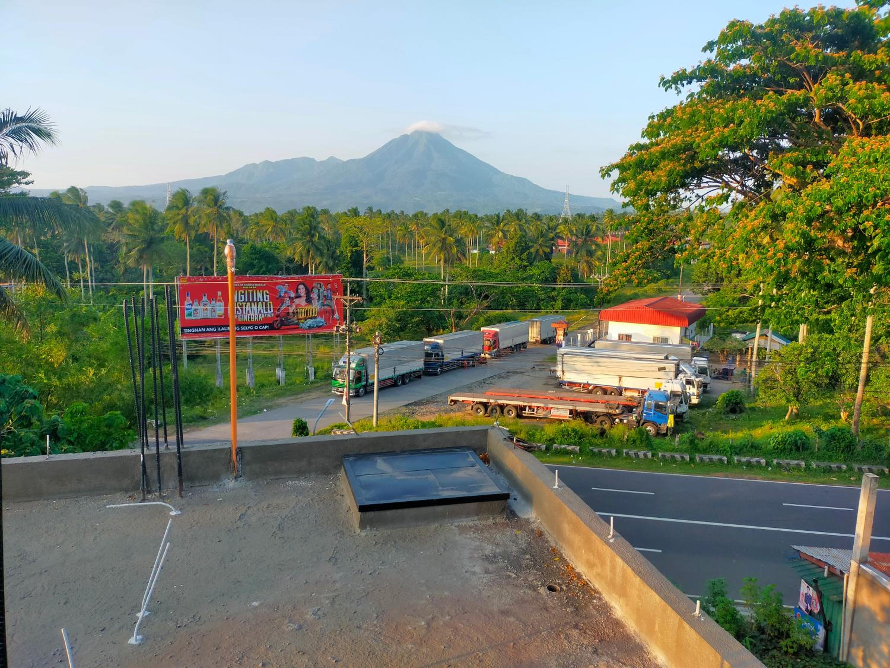 Mayon Pad Inn