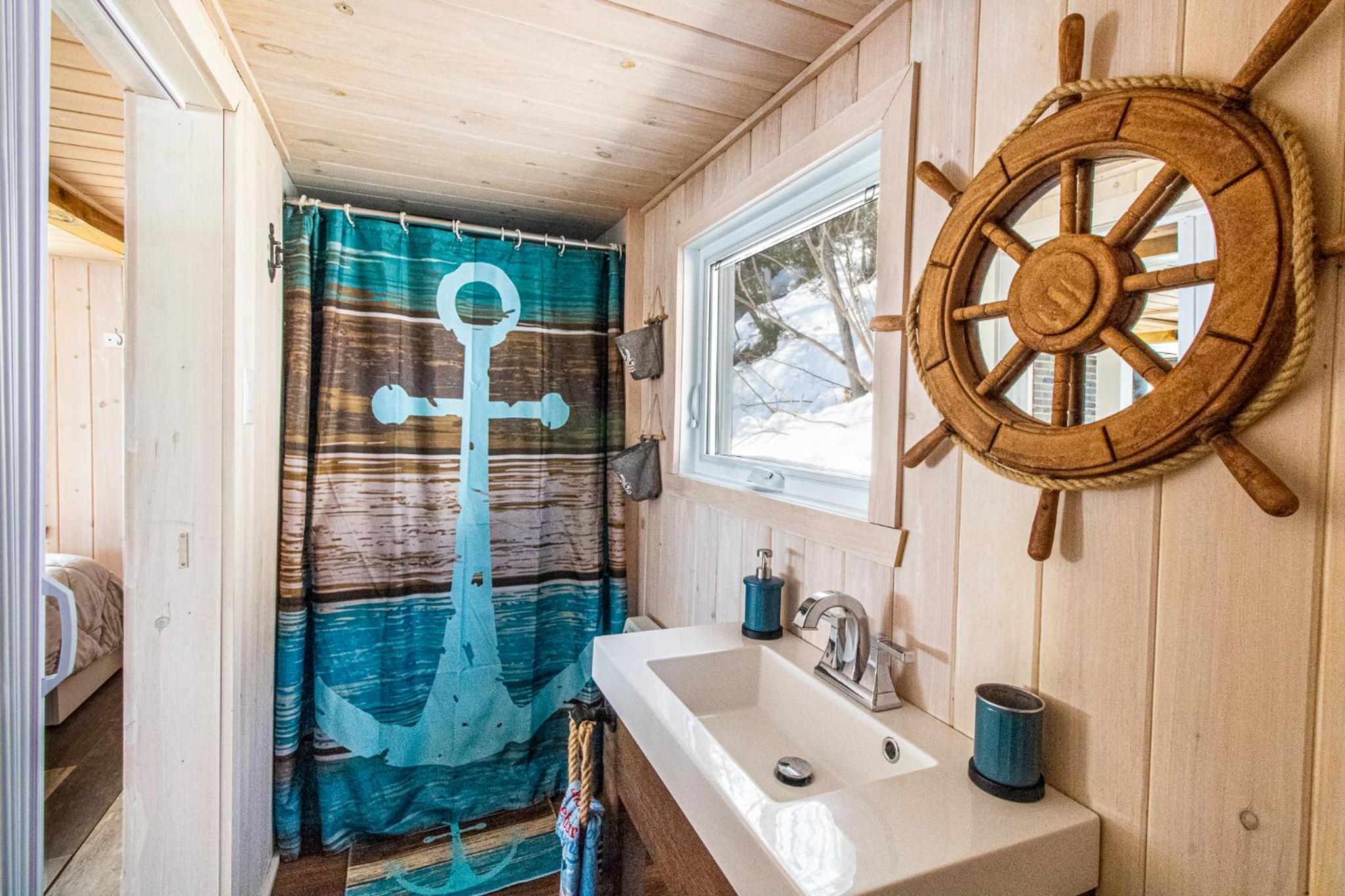 Les Chalets Tourisma - Loft au bord du fleuve - La Cabine