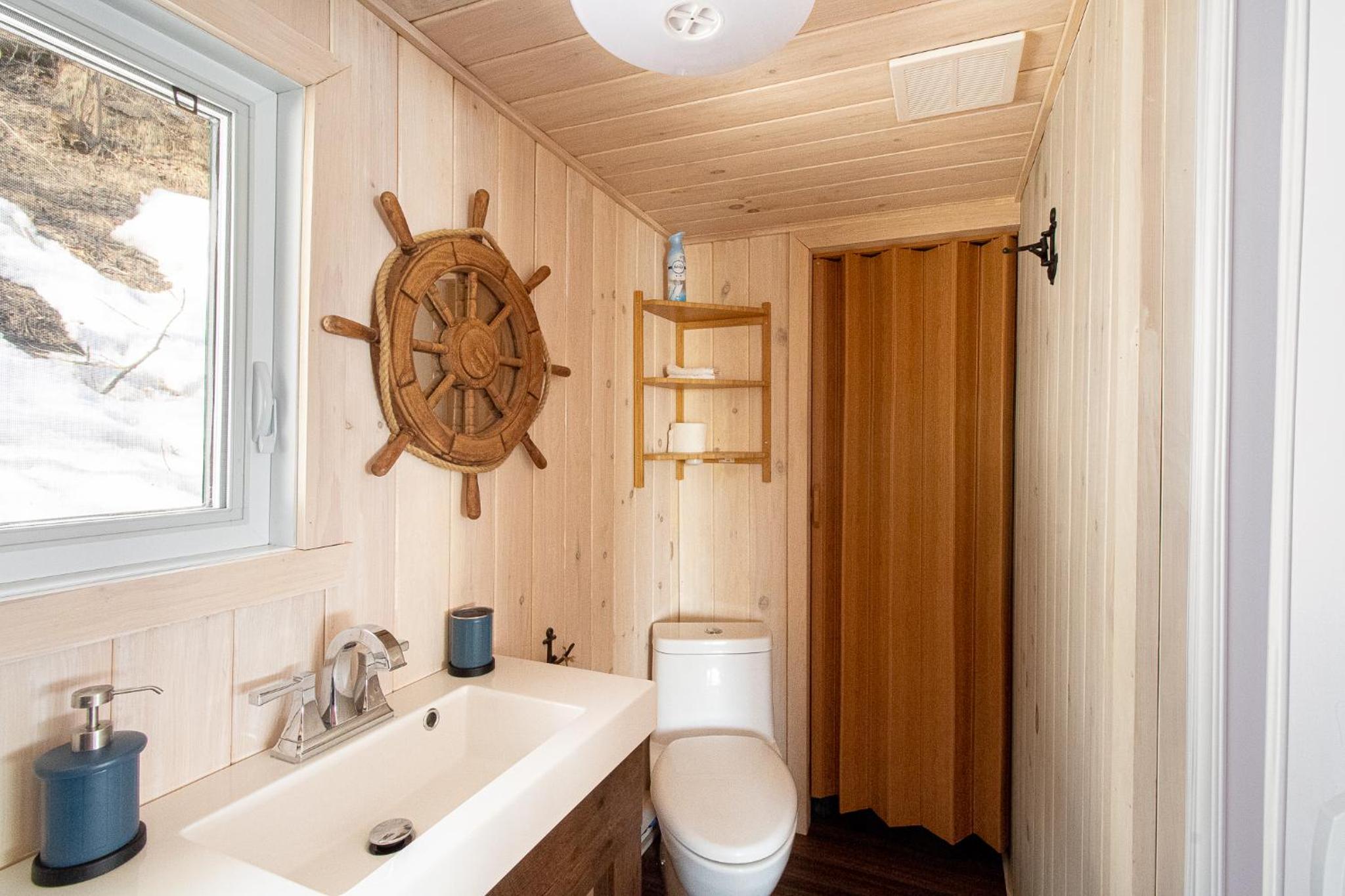 Les Chalets Tourisma - Loft au bord du fleuve - La Cabine