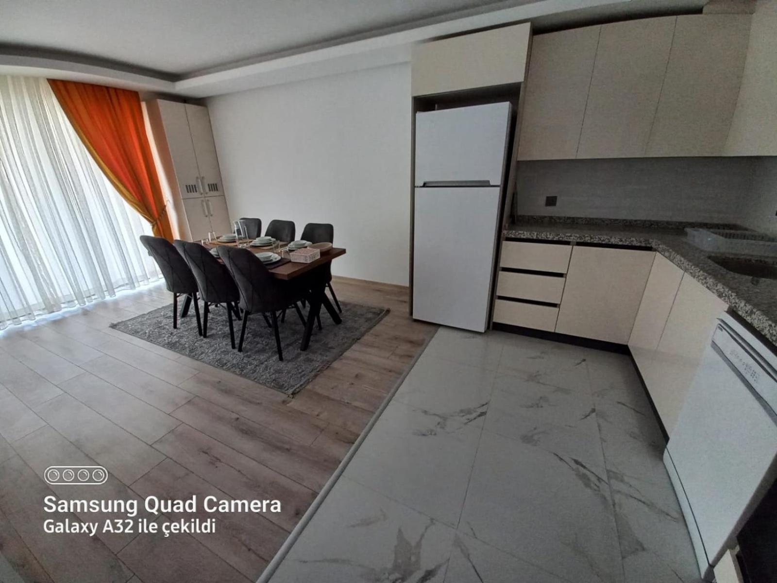 BIG SUITe view 4