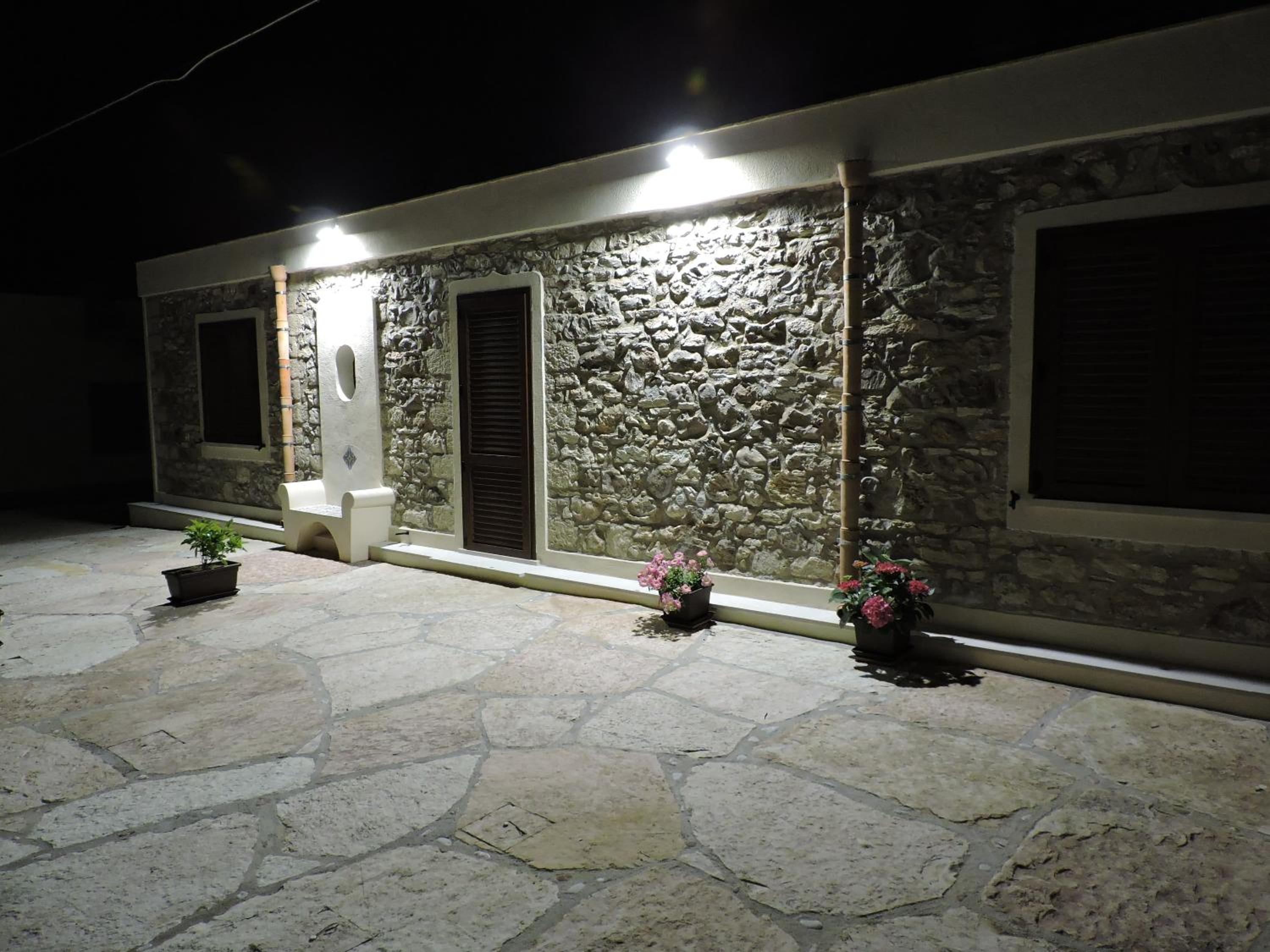 Photo 41