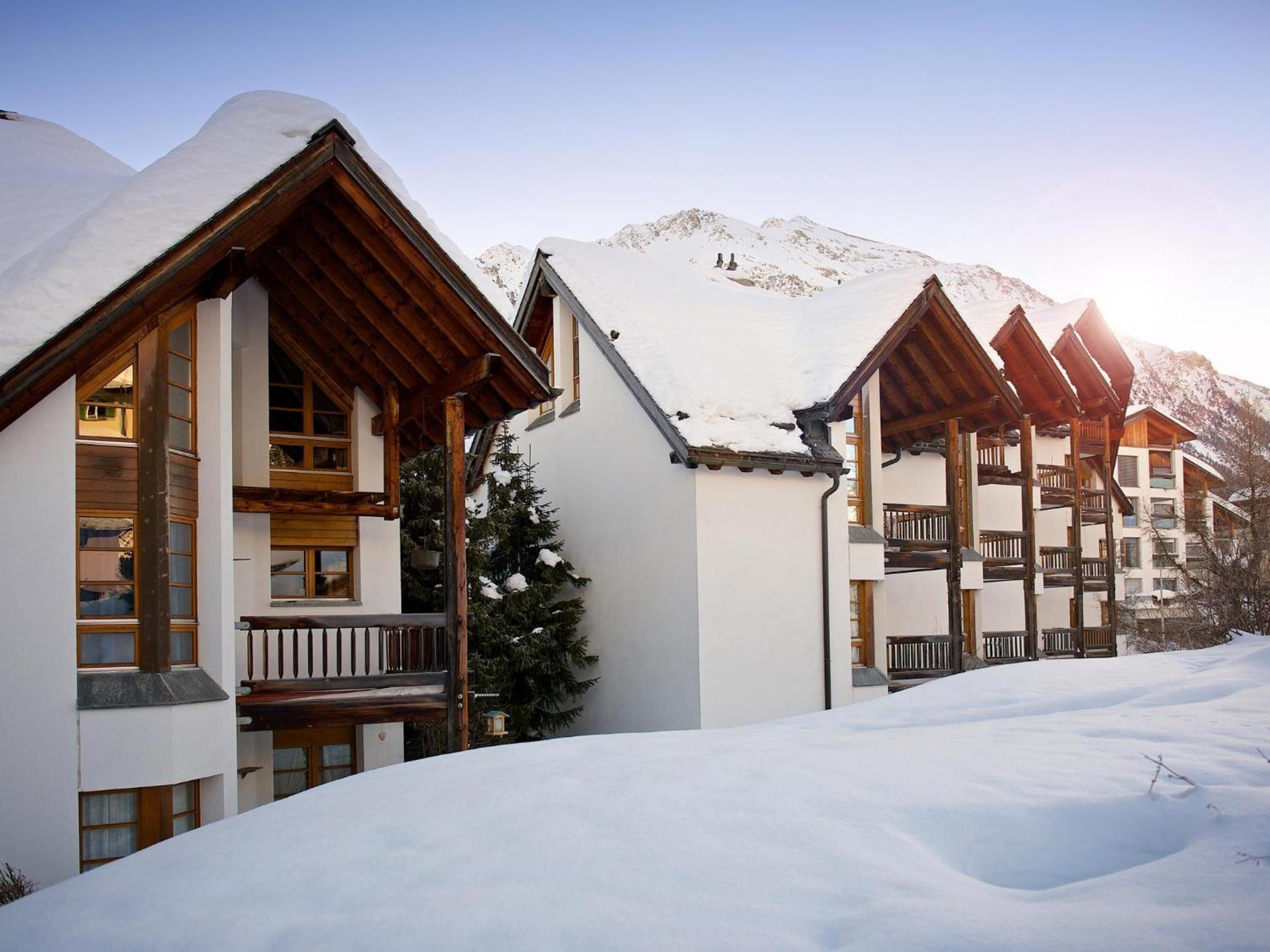 Apartment Schweizerhof 242 Lenzerheide