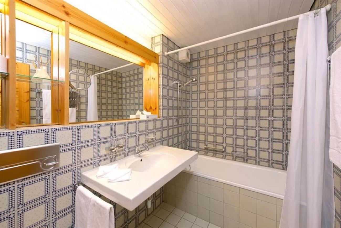 Apartment Schweizerhof 242 Lenzerheide