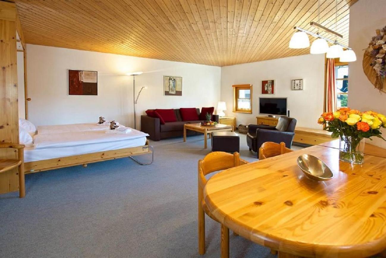 Apartment Schweizerhof 242 Lenzerheide