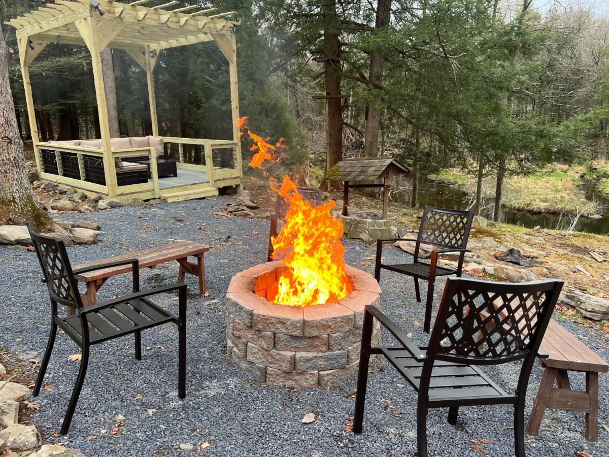 Poconos Home with Marshall's Creek Views - Nearby Ski, HUGE Private 6 Bedroom Home! view 2