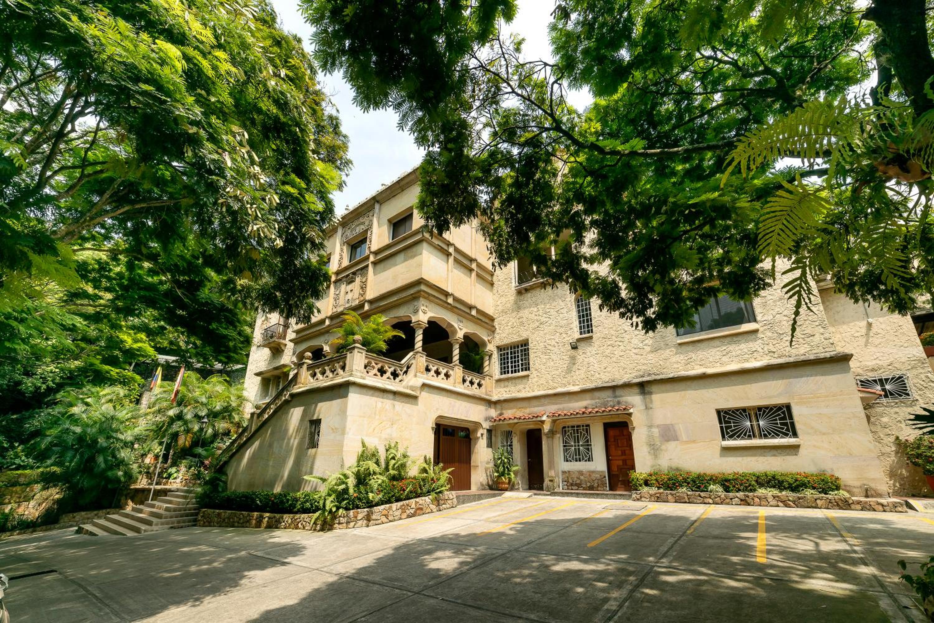 Hotel Stein Colonial - Image 1