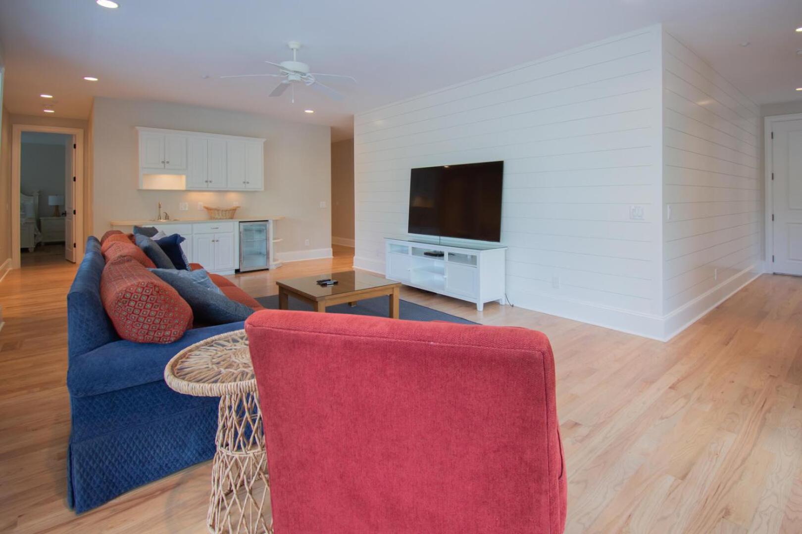 719 Sea Dragon Ln view 4