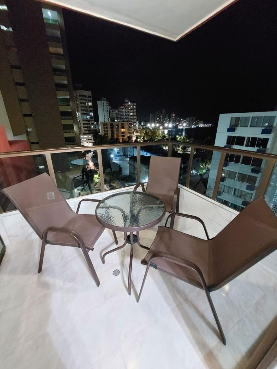 Apartamento VISTA AZUL RODADERO LAURELES 801
