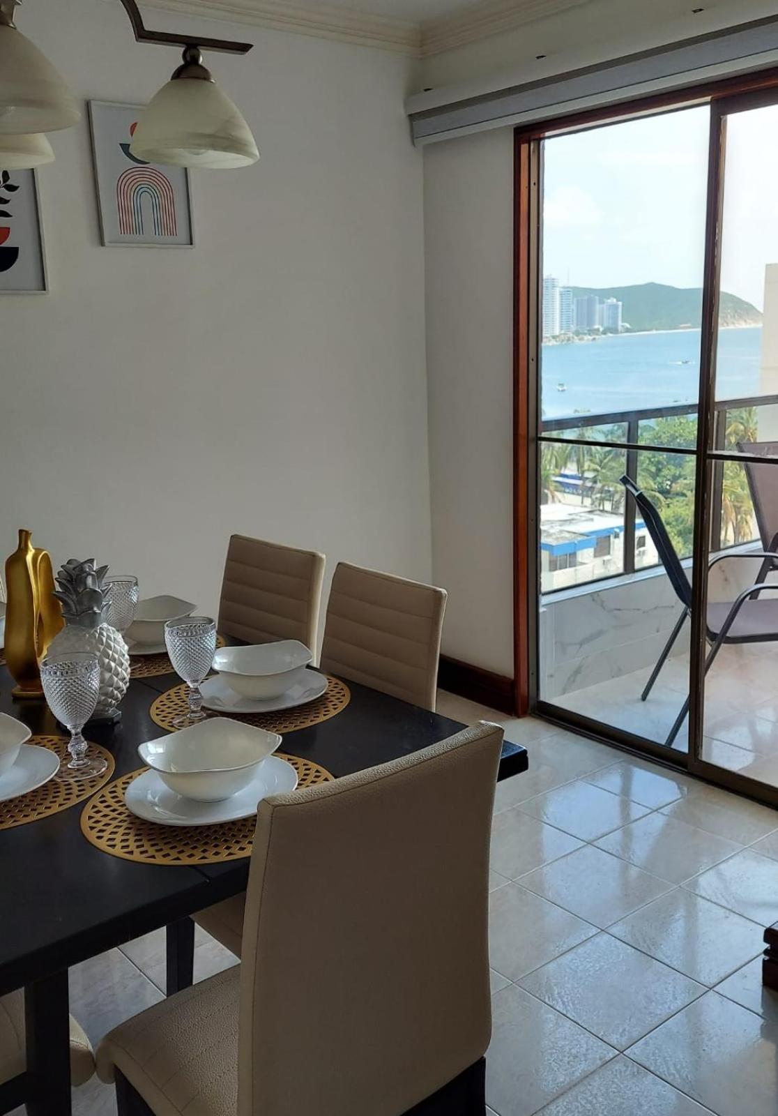 Apartamento VISTA AZUL RODADERO LAURELES 801