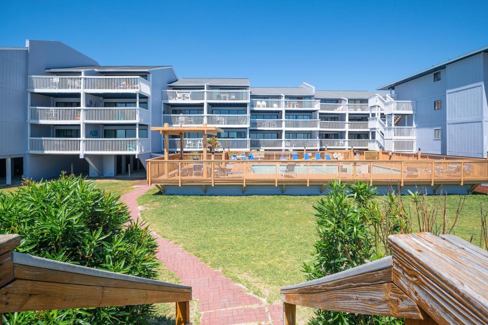 Oceanfront Condo with pool - Walk to the Tiki Bar view 4