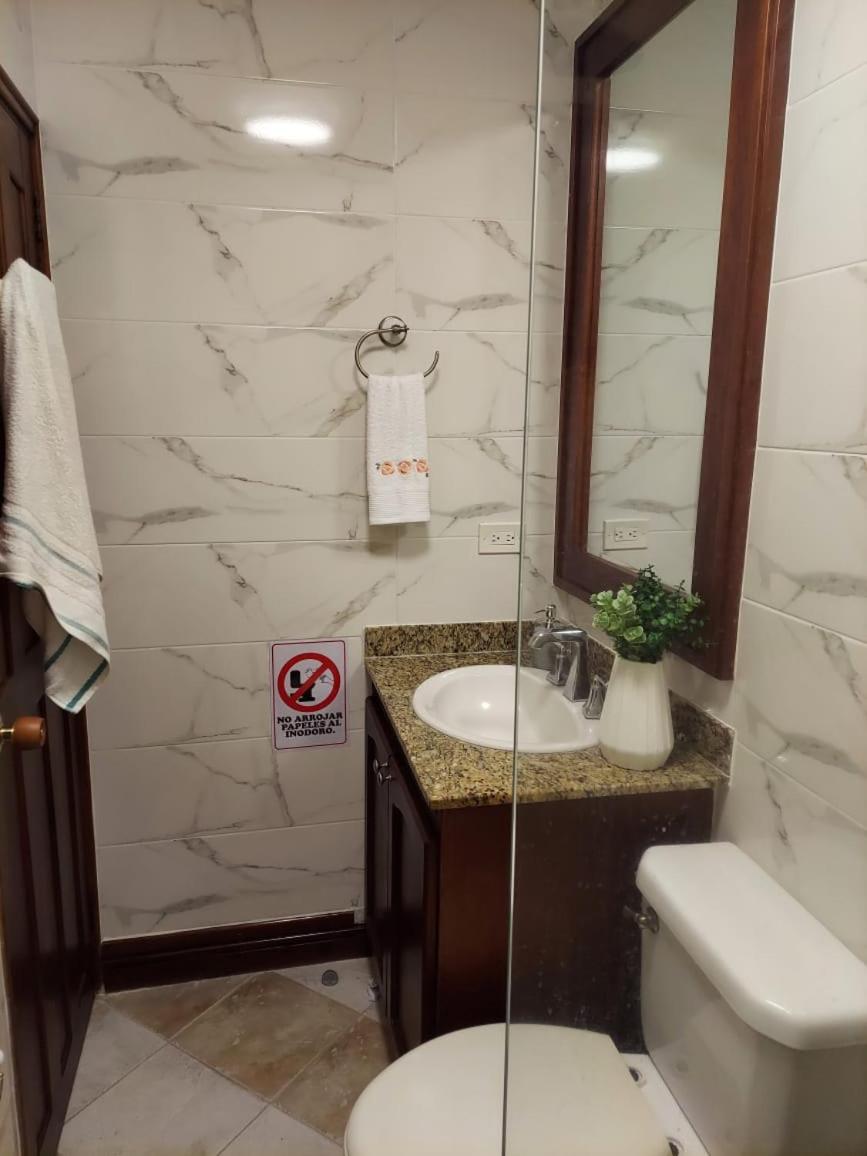 Apartamento VISTA AZUL RODADERO LAURELES 801