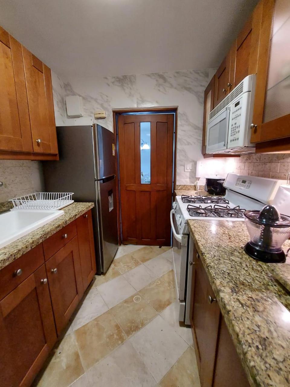 Apartamento VISTA AZUL RODADERO LAURELES 801