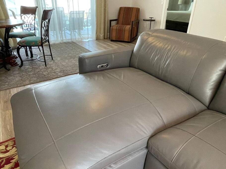 Bernice 3bd2bth With Heated Pool Near Siesta Key! view 3