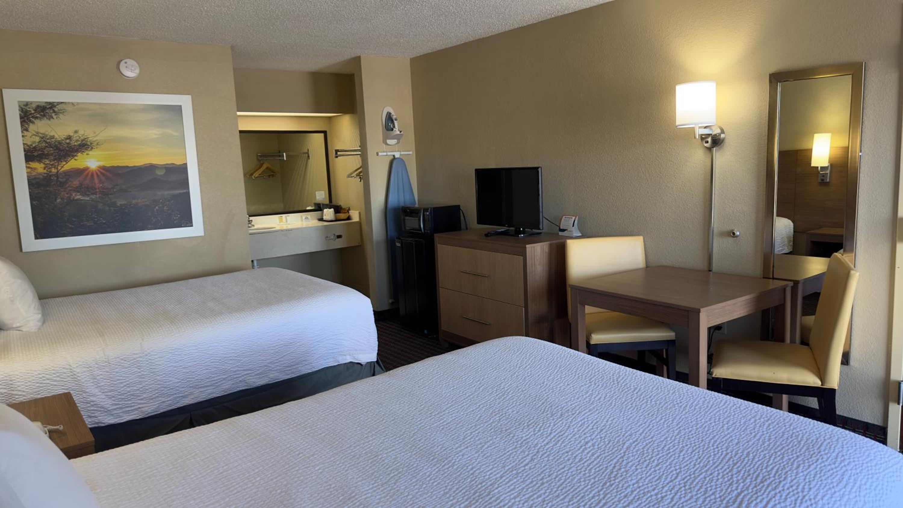 Days Inn By Wyndham Lexington-Columbia view 5