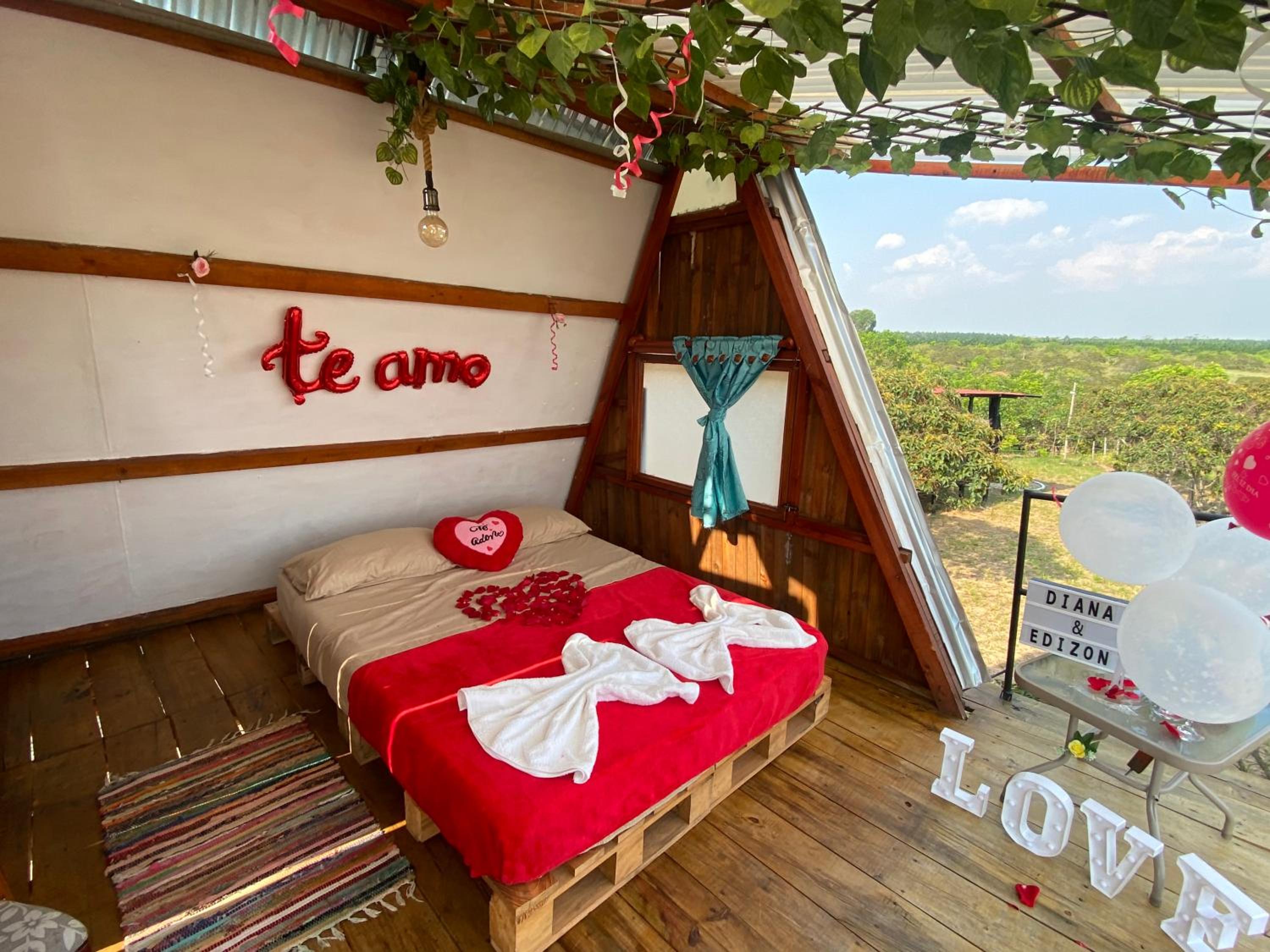GLAMPING Y CABAÑAS EL MANÁ