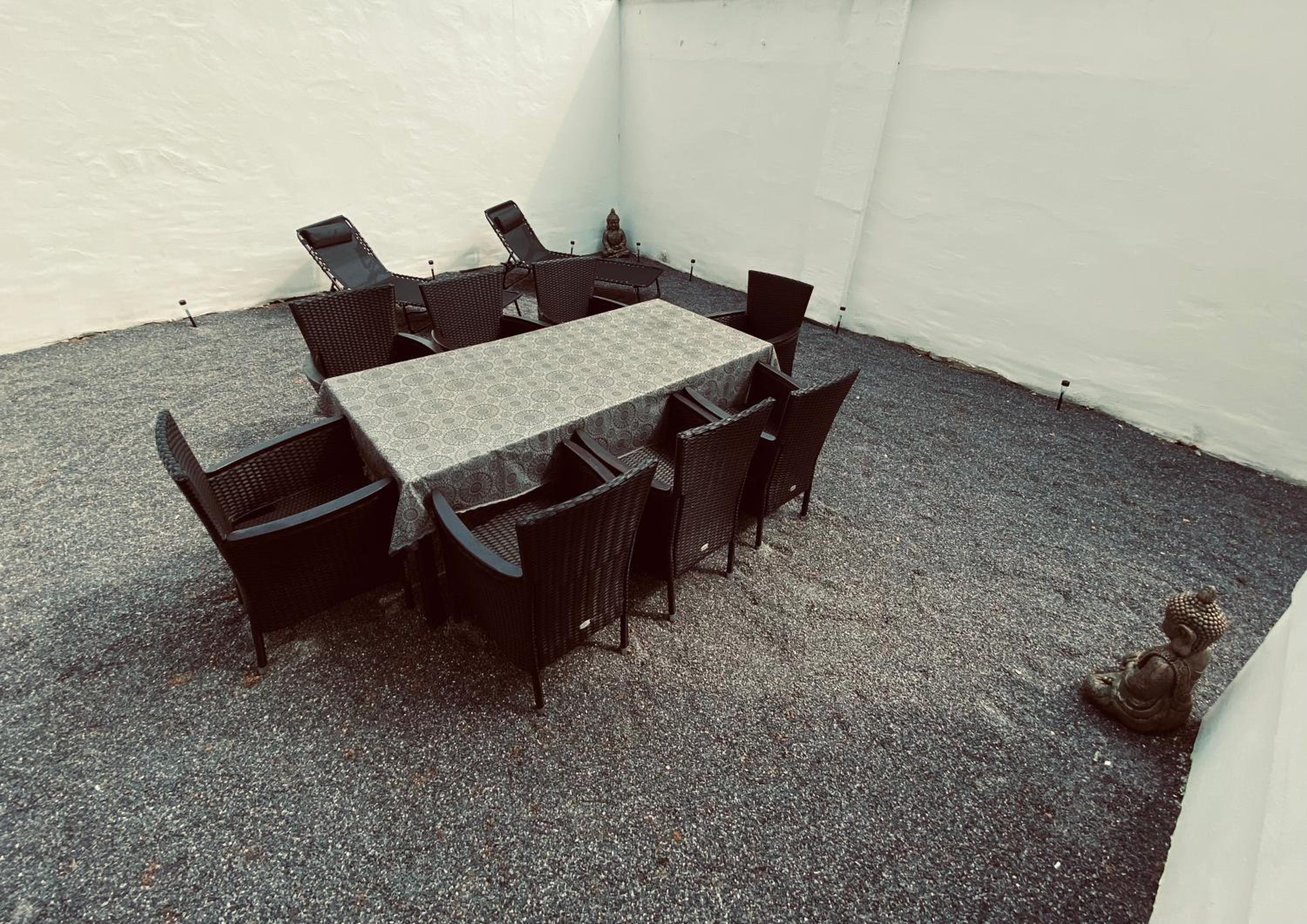 Traumhaftes 1-Zi Apartment mit Gartennutzung Nähe Krefeld HBF