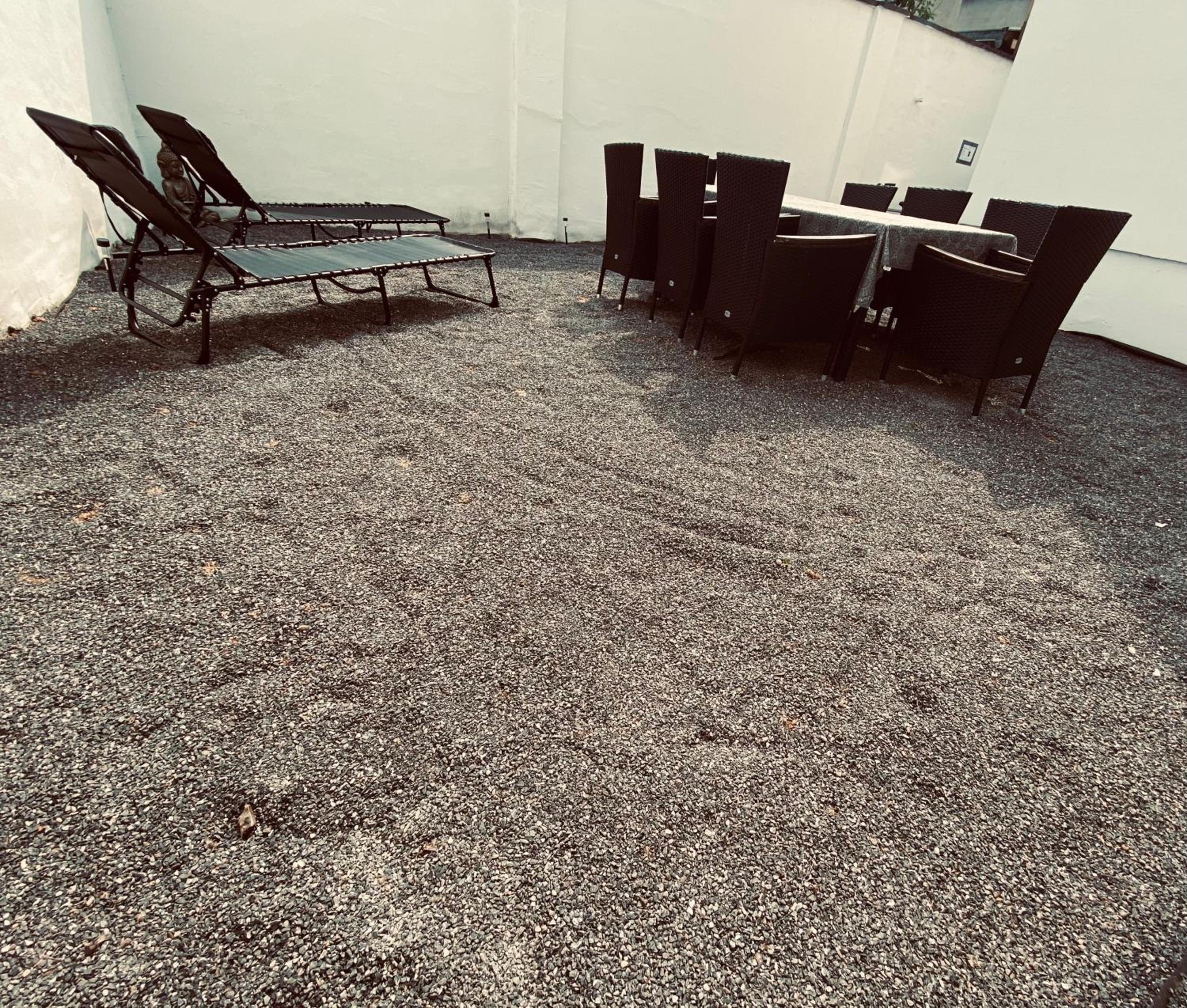 Traumhaftes 1-Zi Apartment mit Gartennutzung Nähe Krefeld HBF