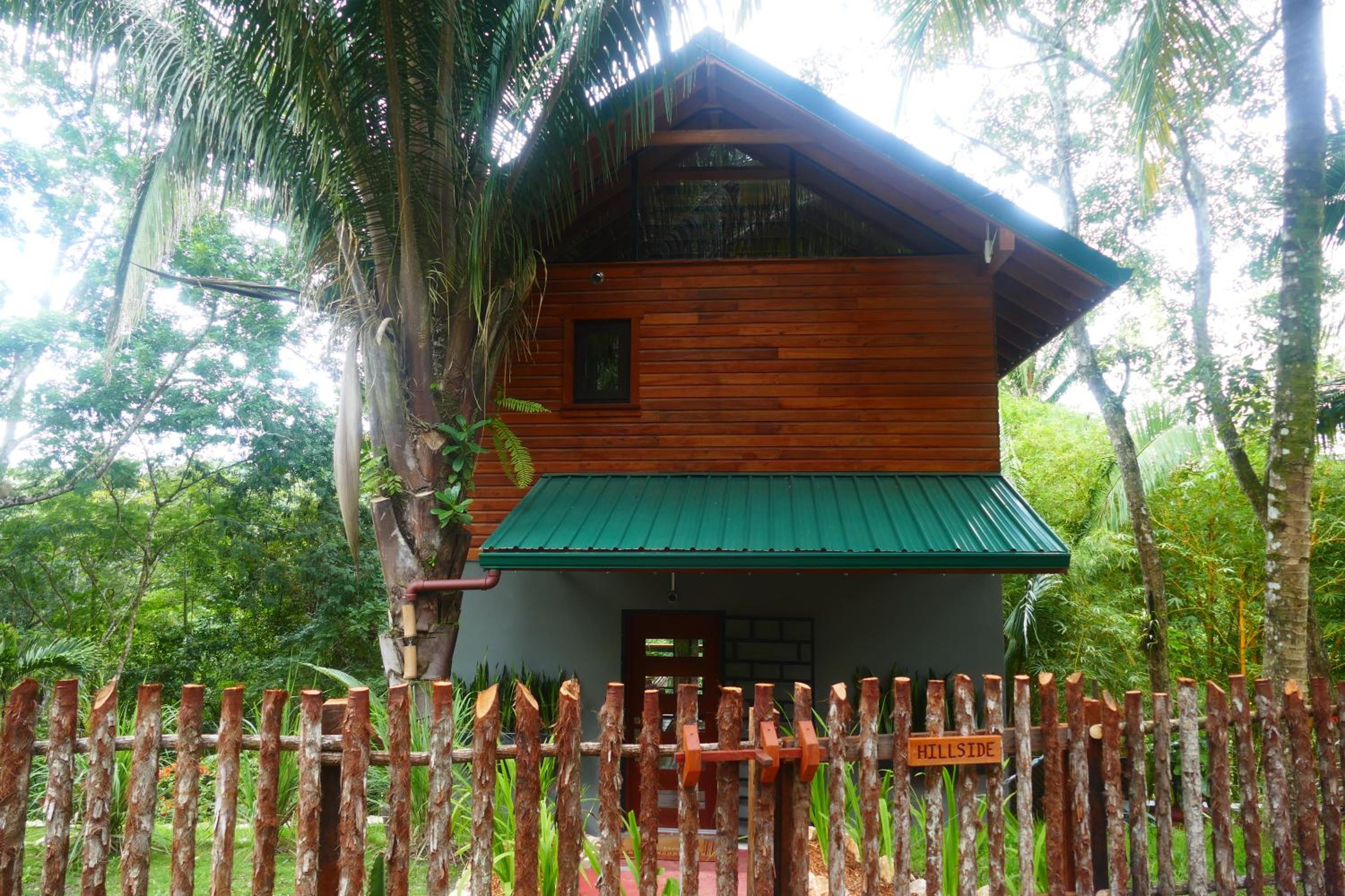 RiverHill Hideaway