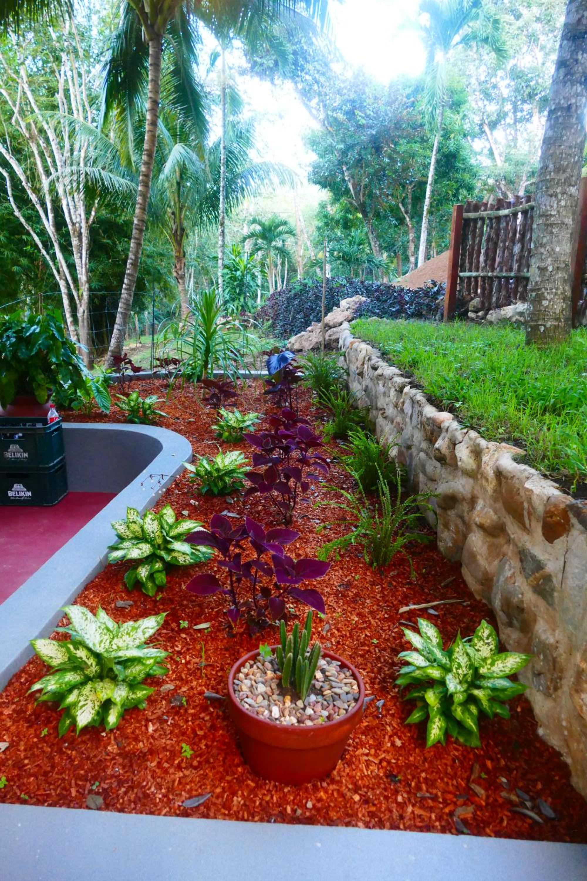 RiverHill Hideaway