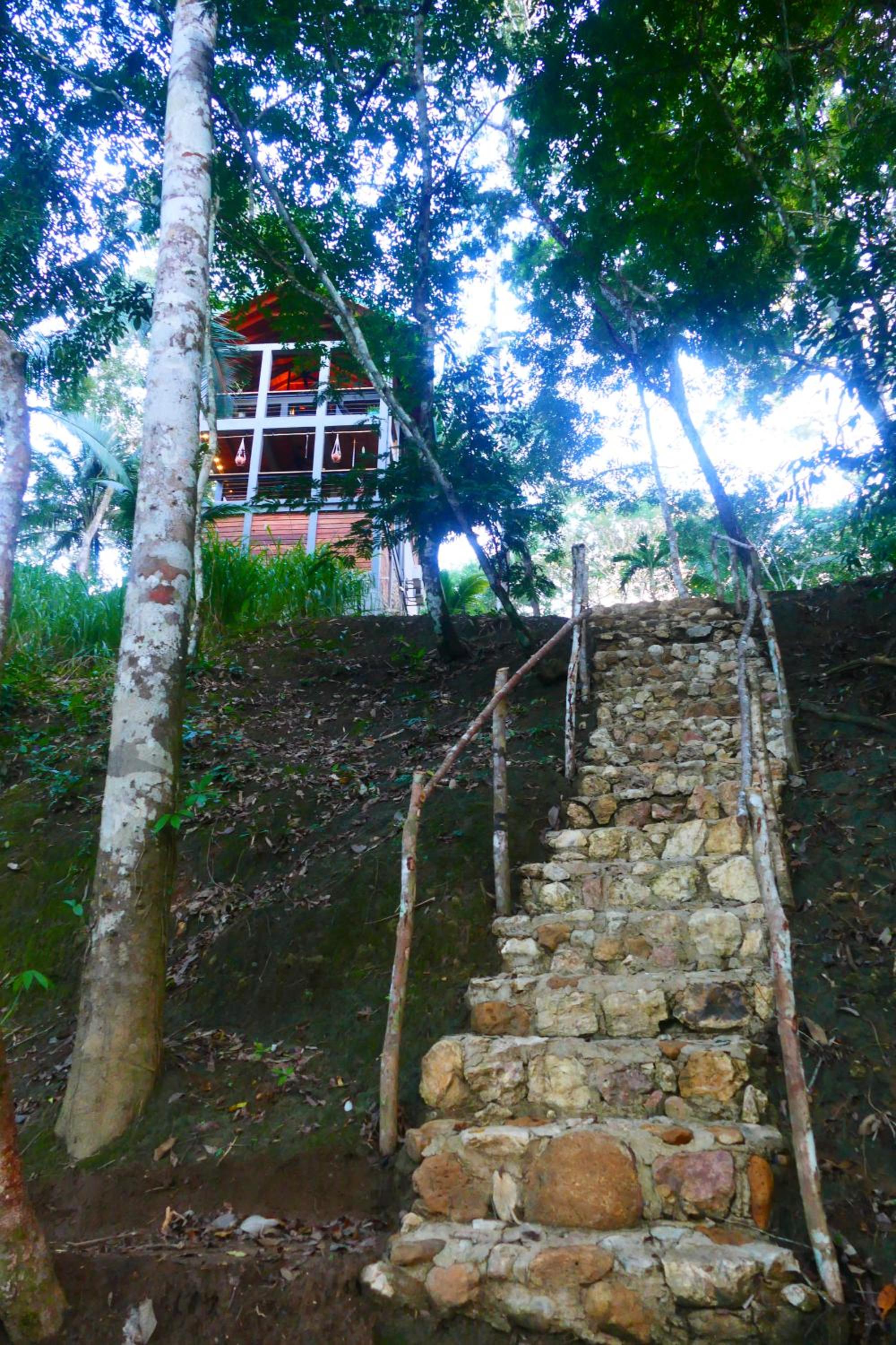 RiverHill Hideaway