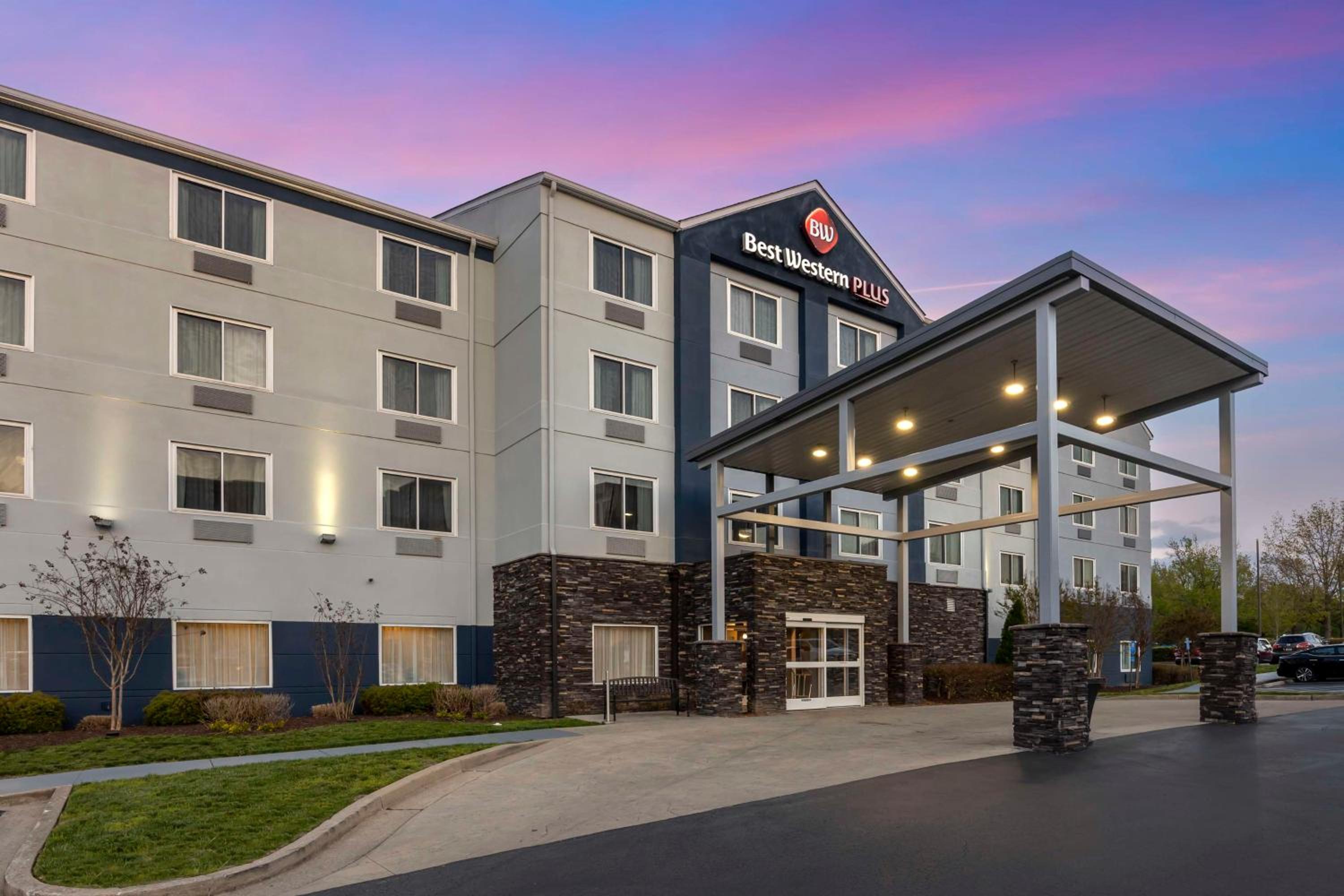 Best Western Plus Nashville Airport Hotel - BNA - Property Image 21