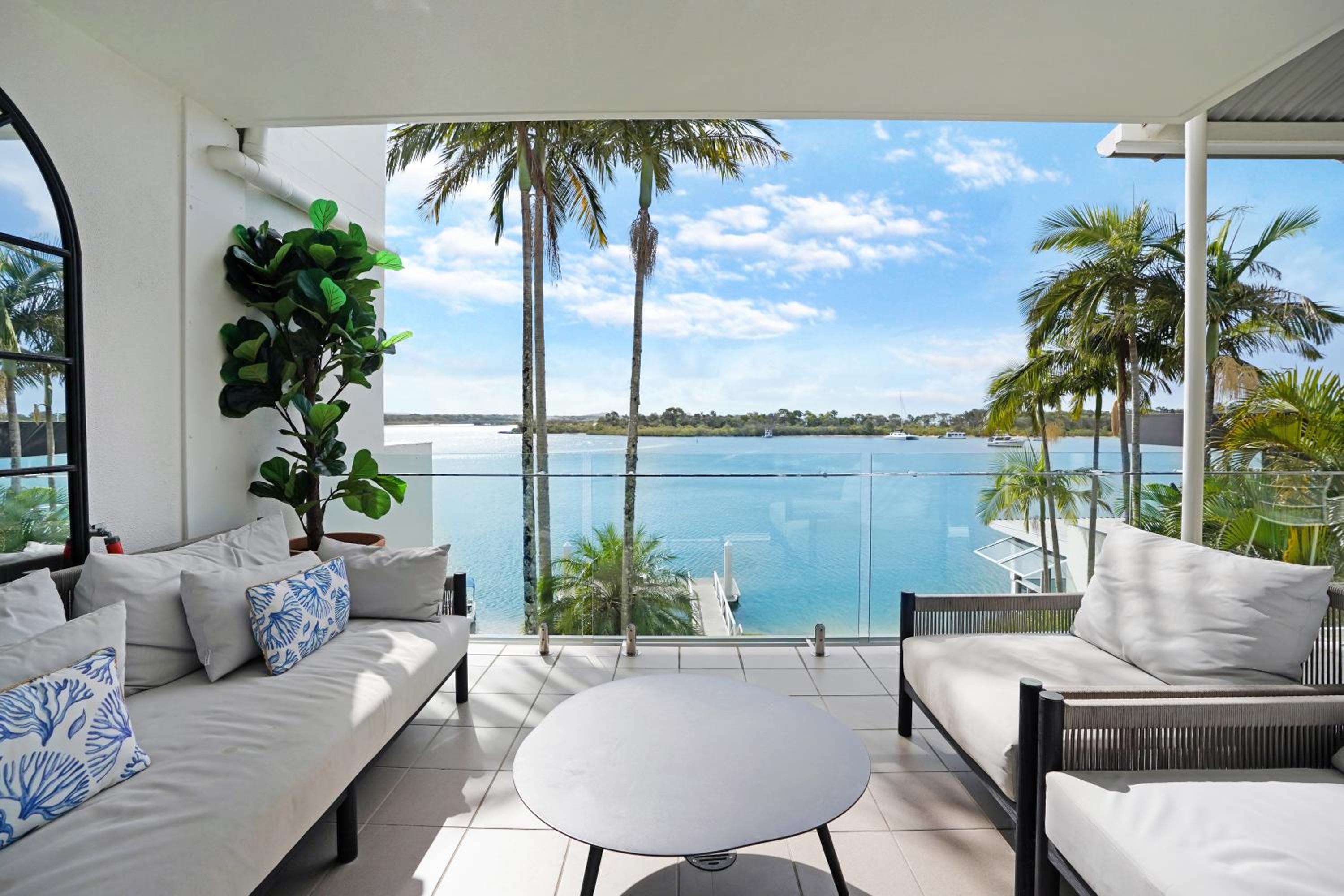 Noosa Quays Waterfront Accomodation