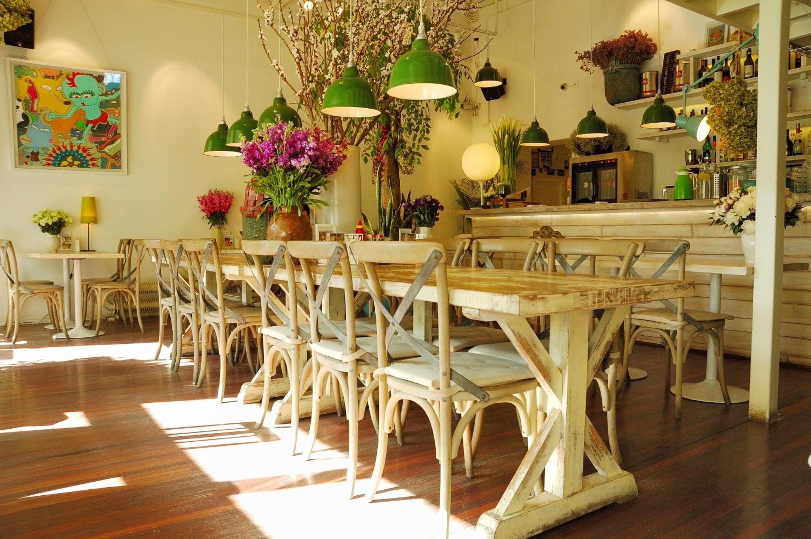 Peking Garden Youth Hostel-Houhai&Nanluoguxiang&Drum tower-Cafe&Bar&Movie night&Social area&Rooftop