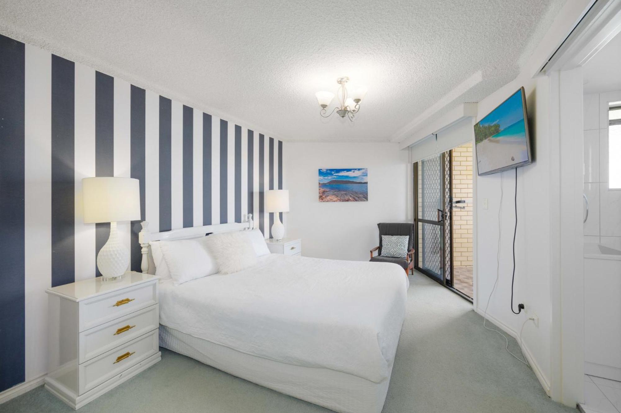 Town Beach Haven - Apt 5 Century21 beachfront