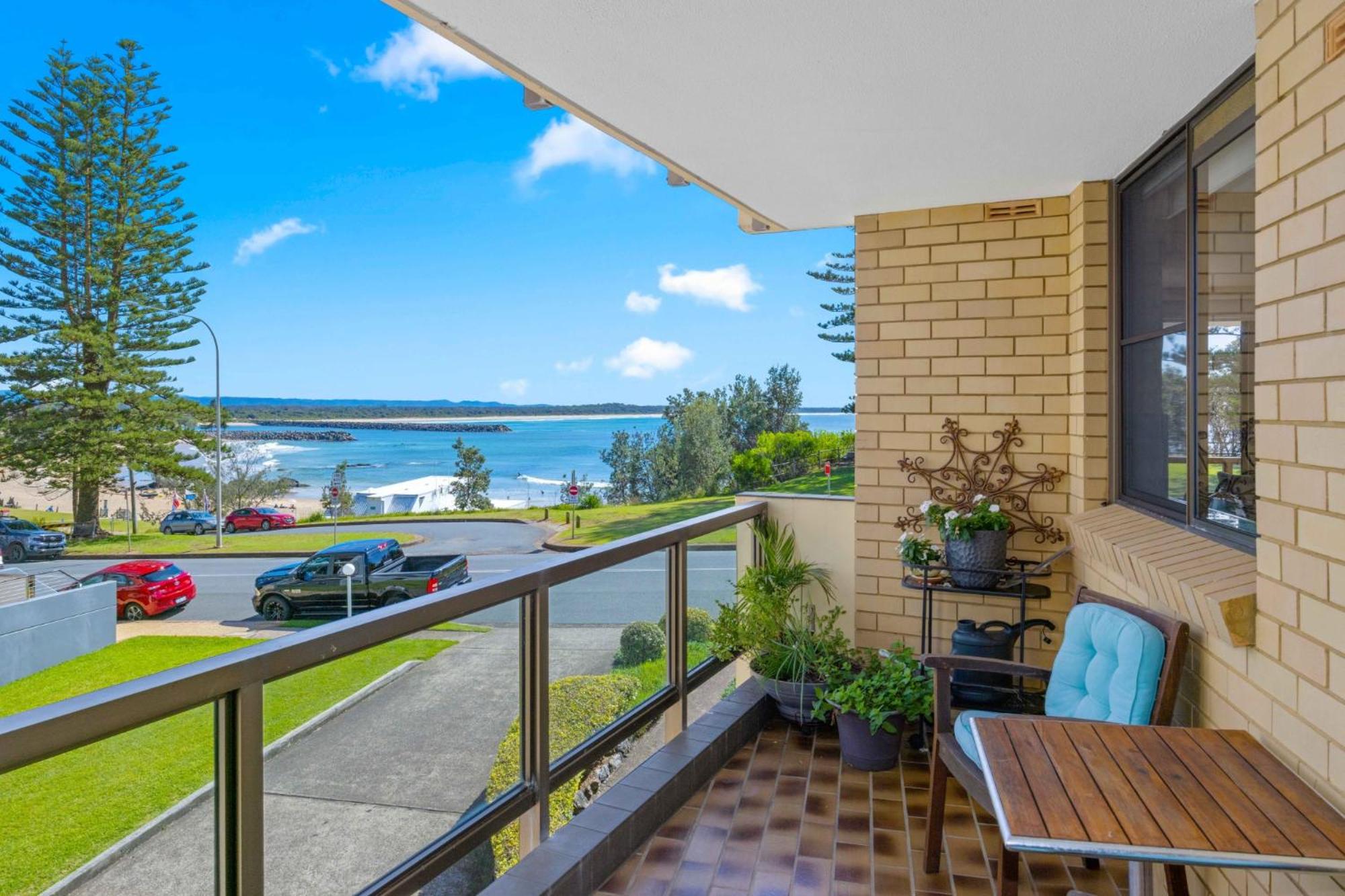 Town Beach Haven - Apt 5 Century21 beachfront